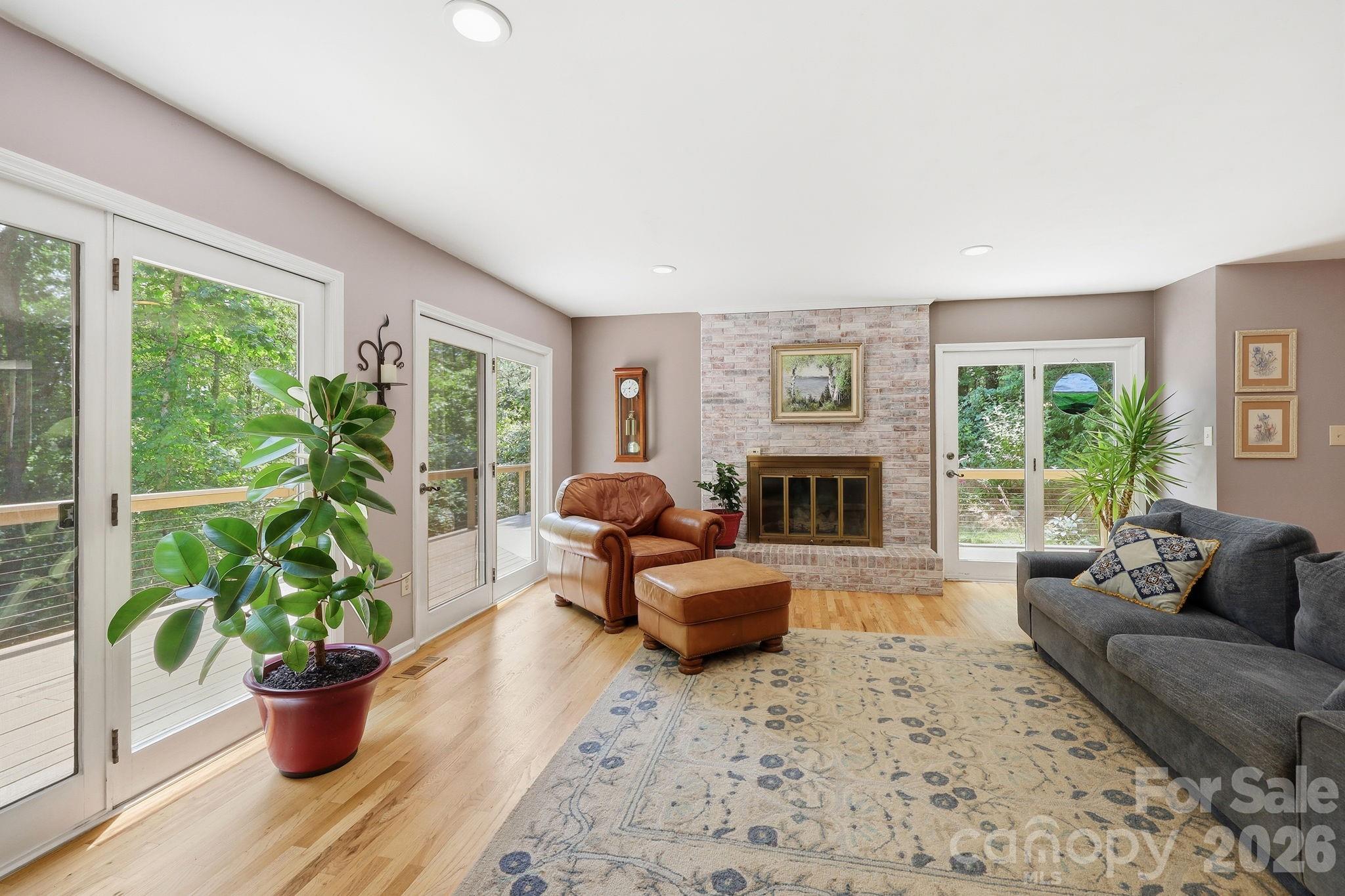 202 Riva Ridge Drive — Fairview