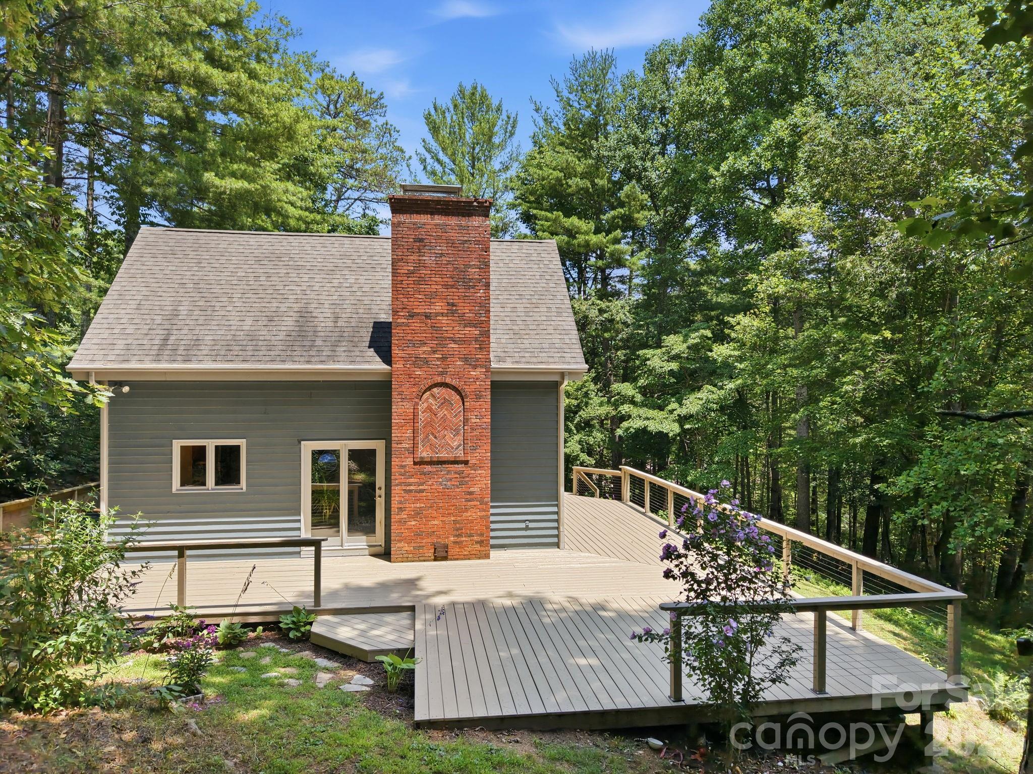 202 Riva Ridge Drive — Fairview