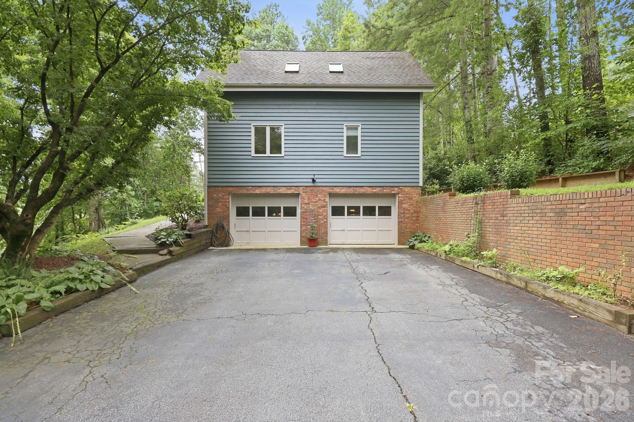 202 Riva Ridge Drive — Fairview