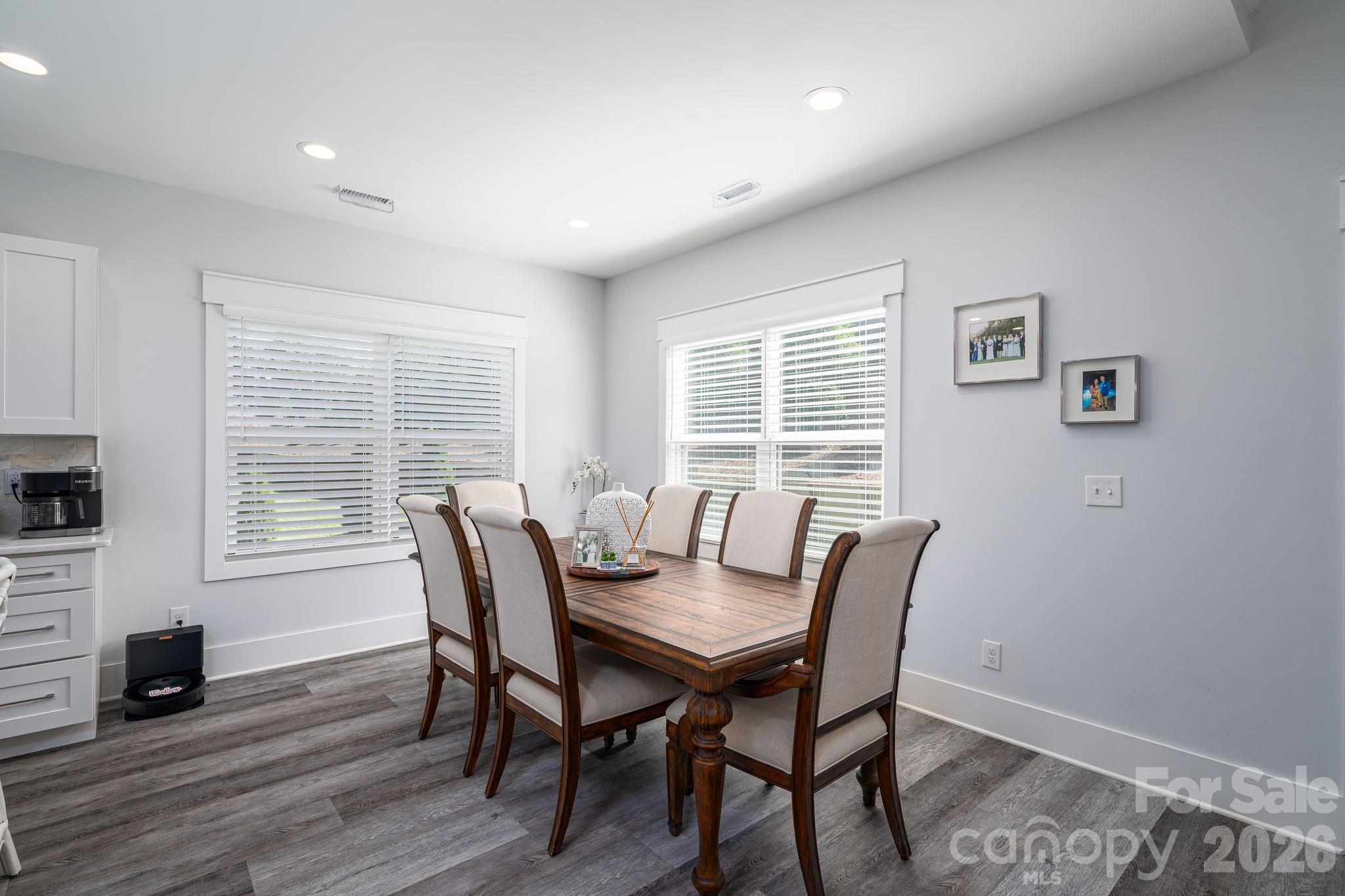 4282 Holly Circle NE — Conover
