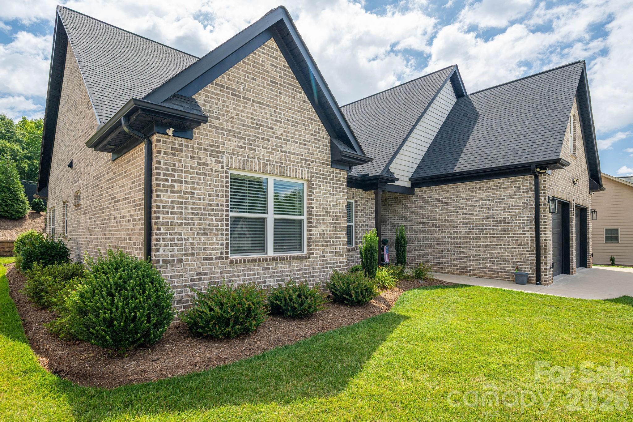 4282 Holly Circle NE — Conover