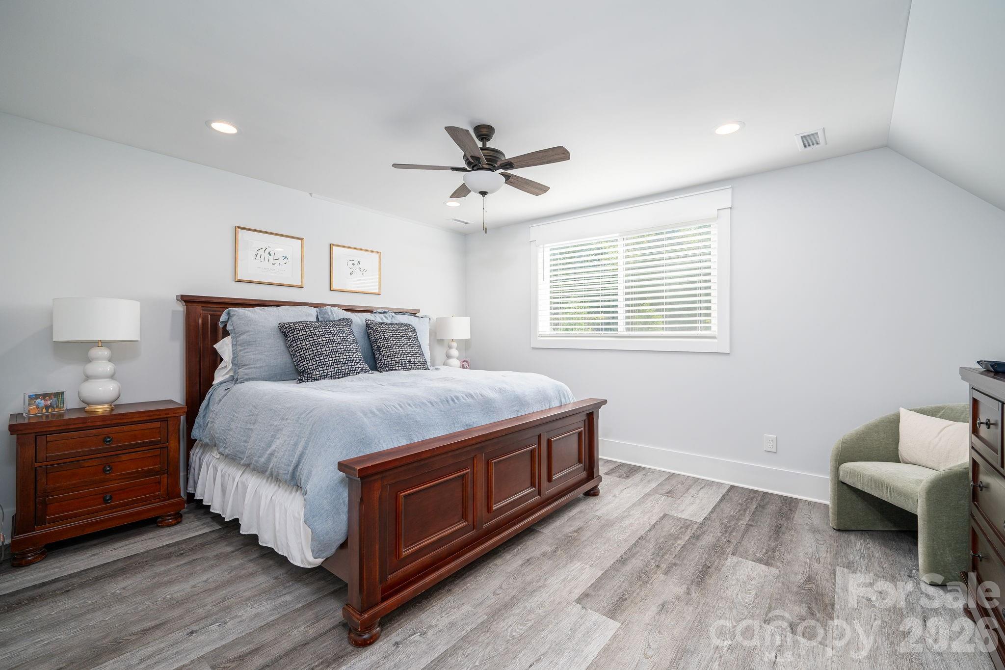 4282 Holly Circle NE — Conover