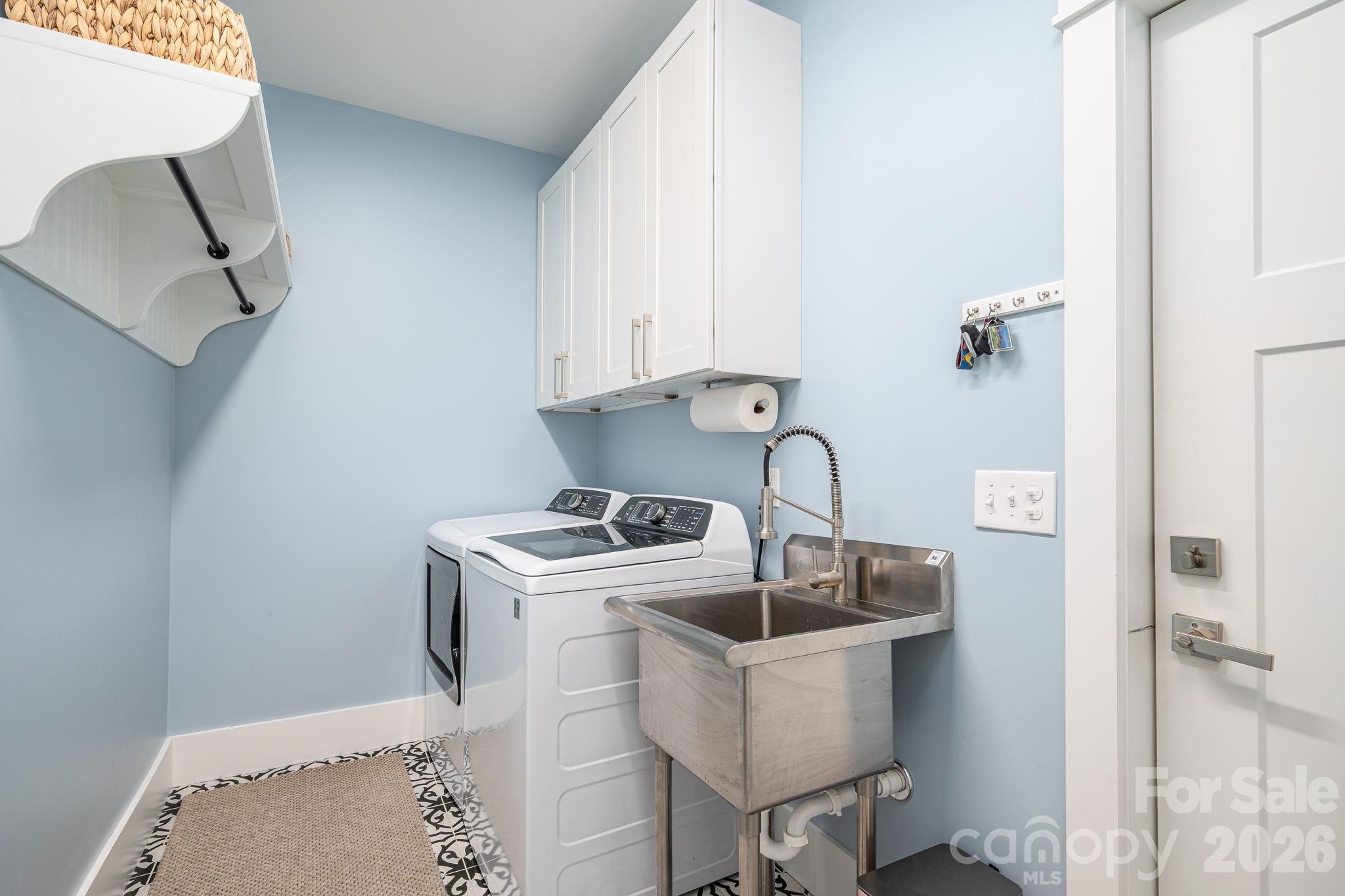 4282 Holly Circle NE — Conover