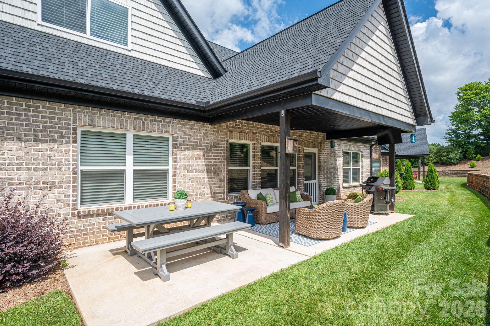 4282 Holly Circle NE — Conover