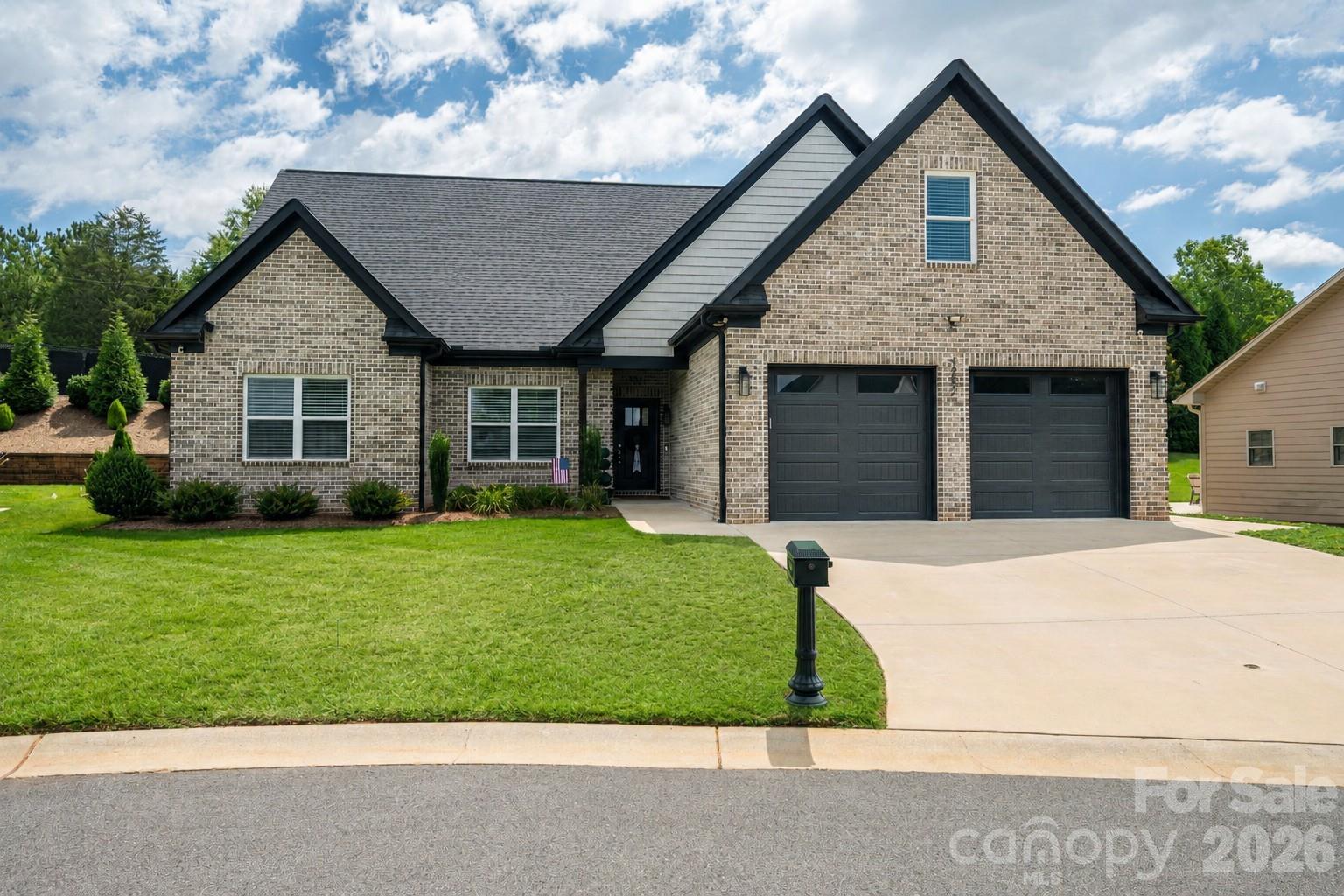 4282 Holly Circle NE — Conover