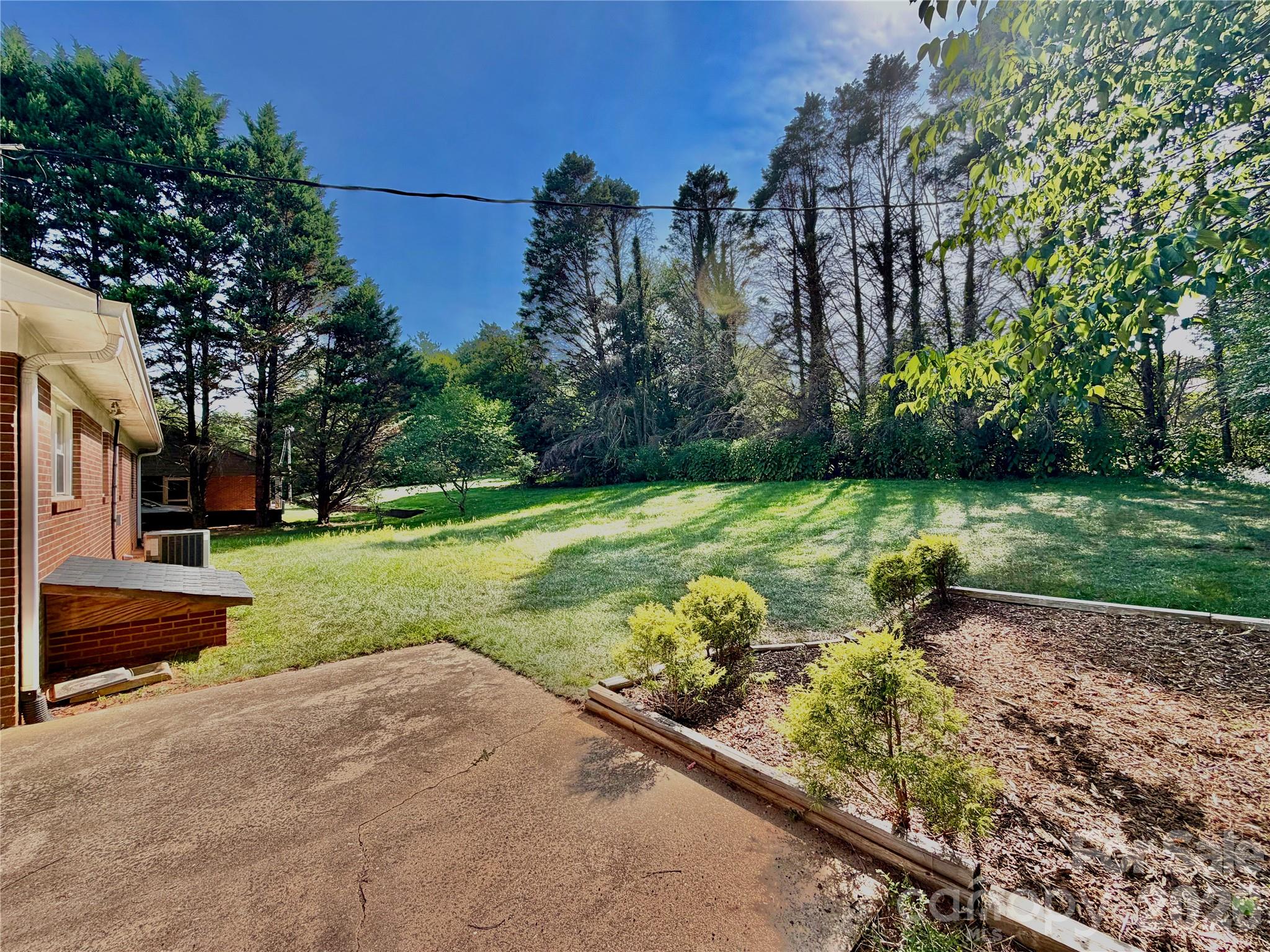 425 Bost Road — Morganton