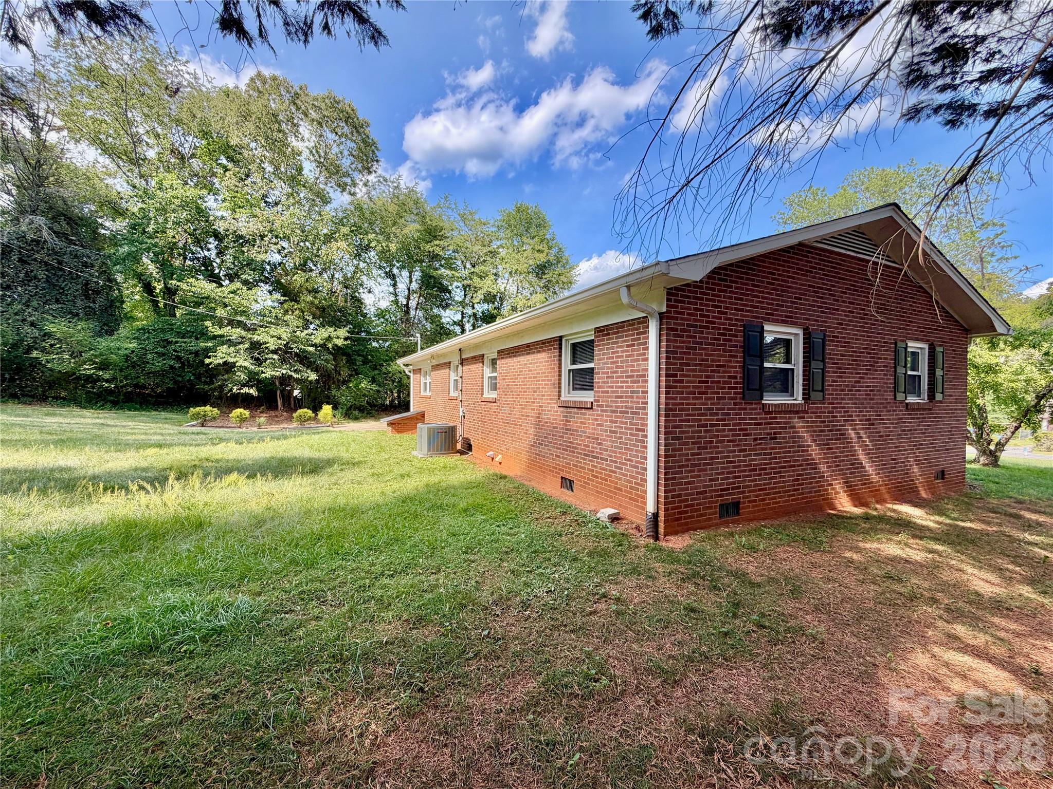 425 Bost Road — Morganton