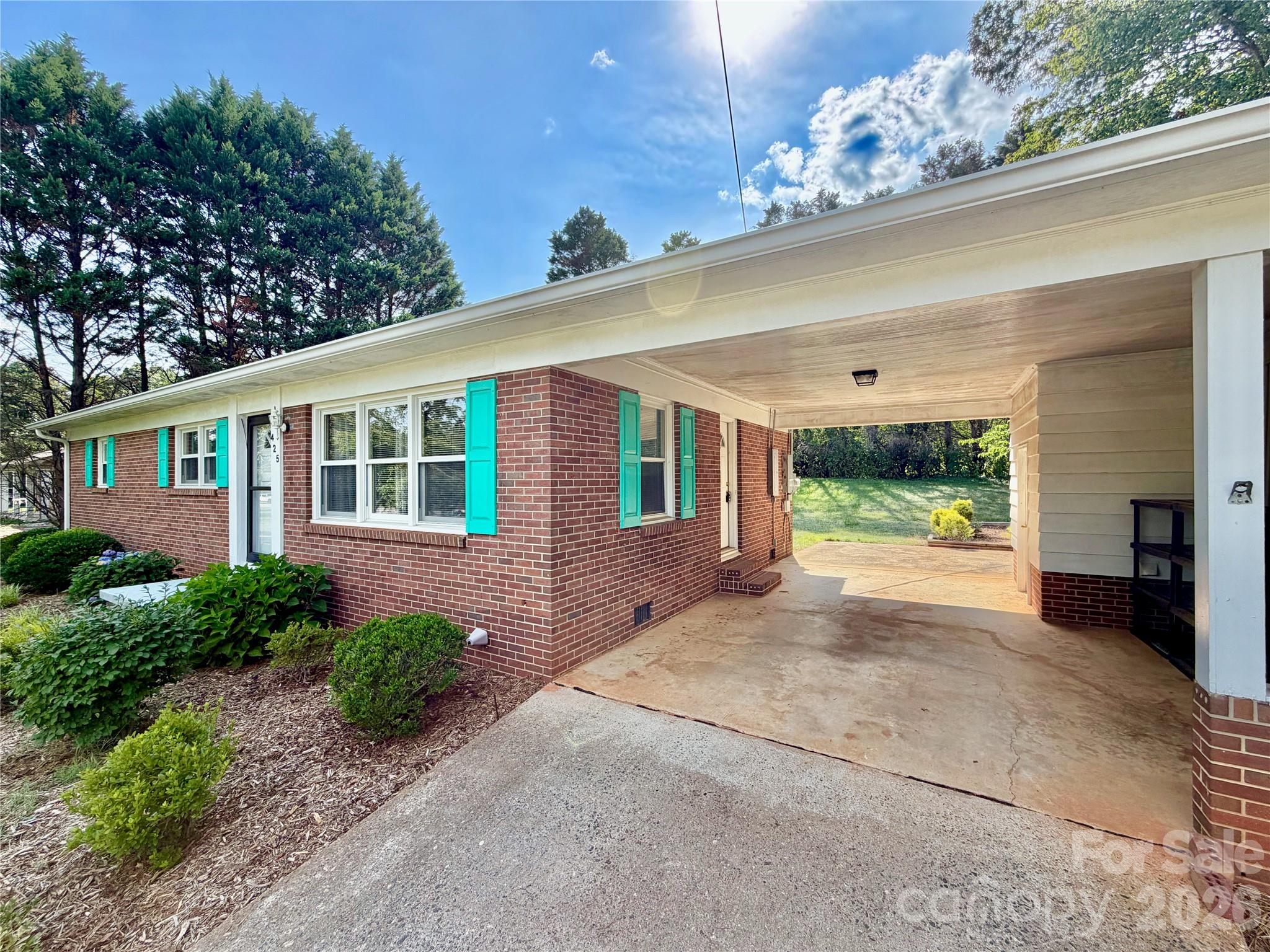 425 Bost Road — Morganton