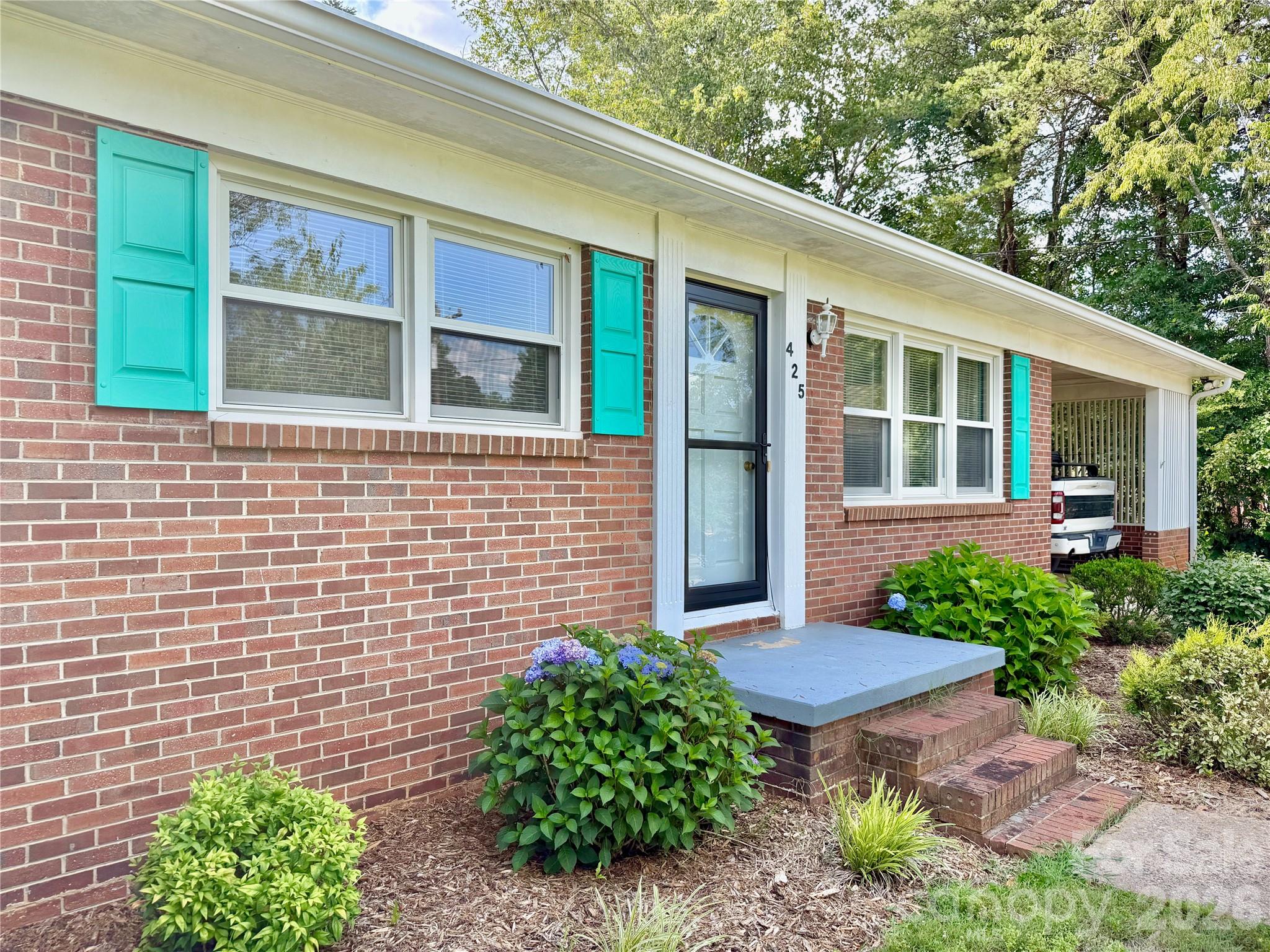 425 Bost Road — Morganton