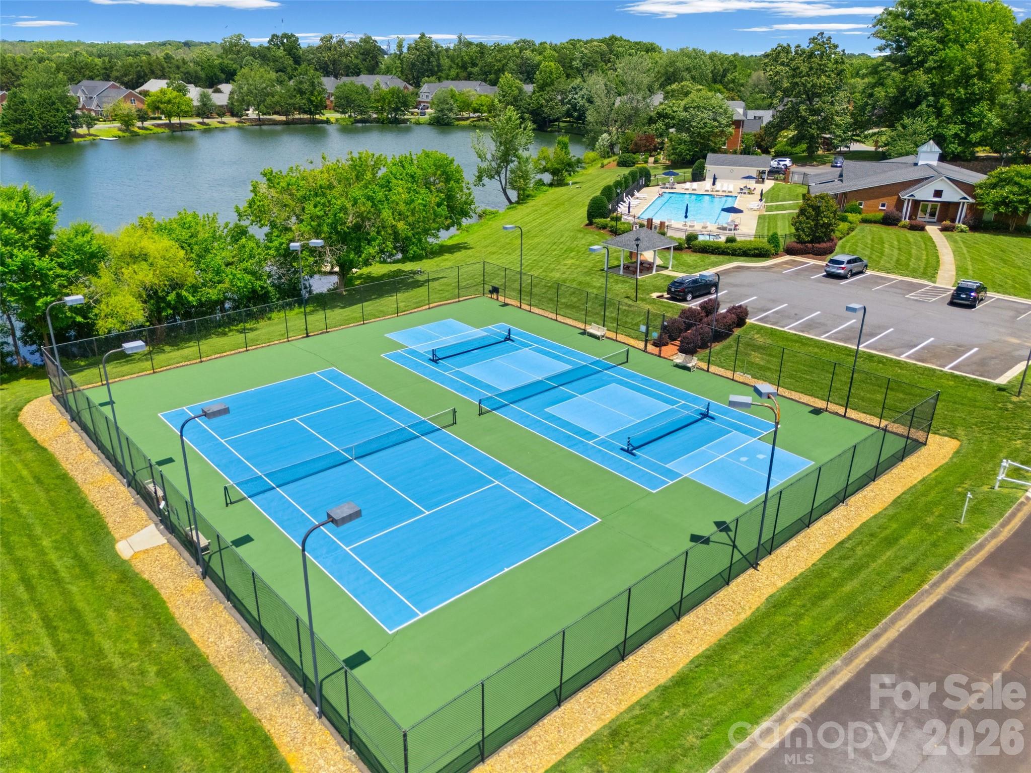 636 Landsdowne Court — Fort Mill