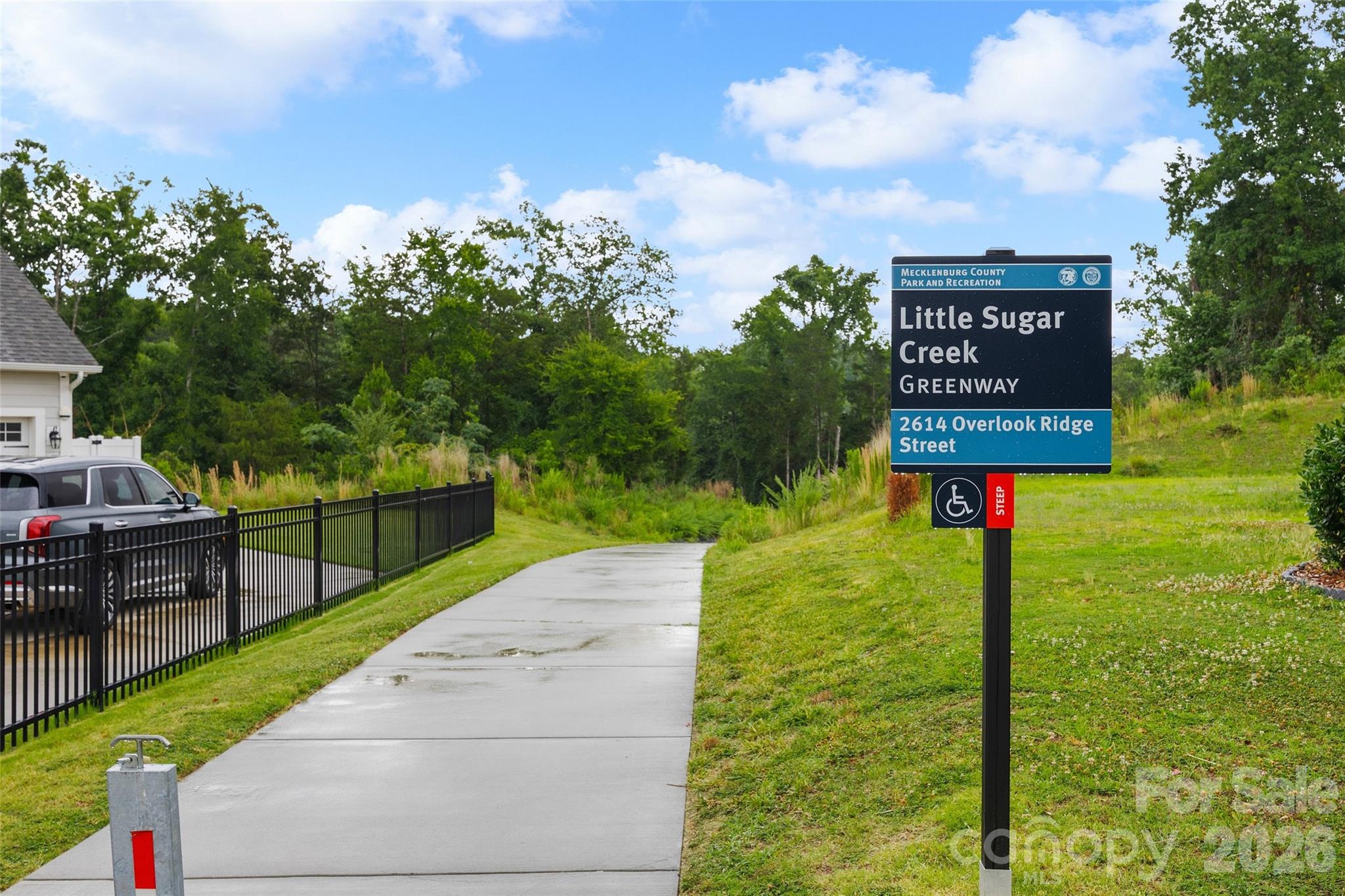 2608 Overlook Ridge Street — Pineville