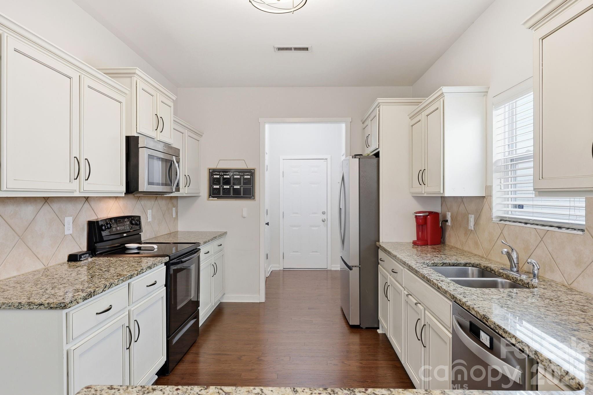 8411 Washoe Pine Lane — Charlotte