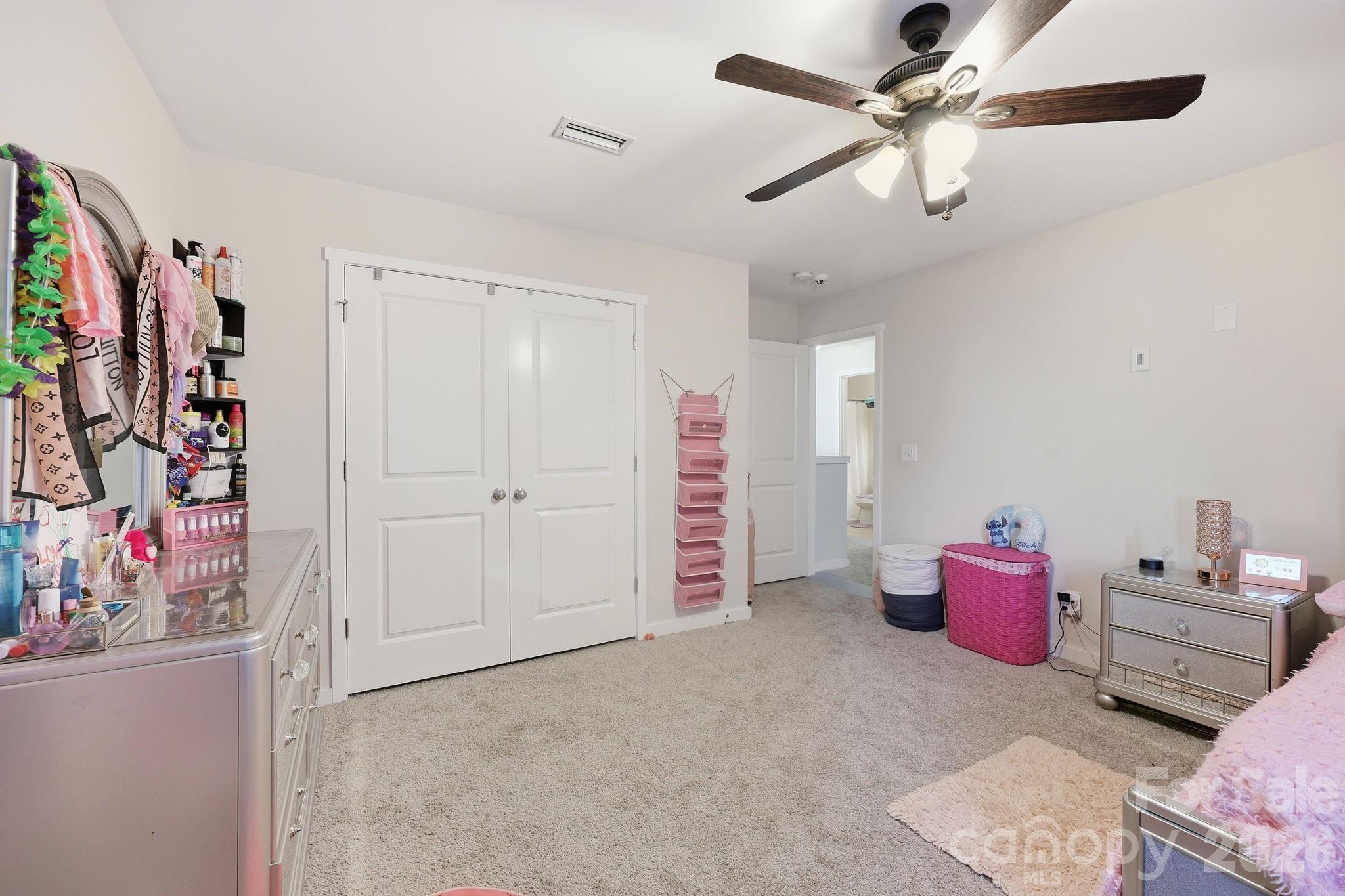 8411 Washoe Pine Lane — Charlotte