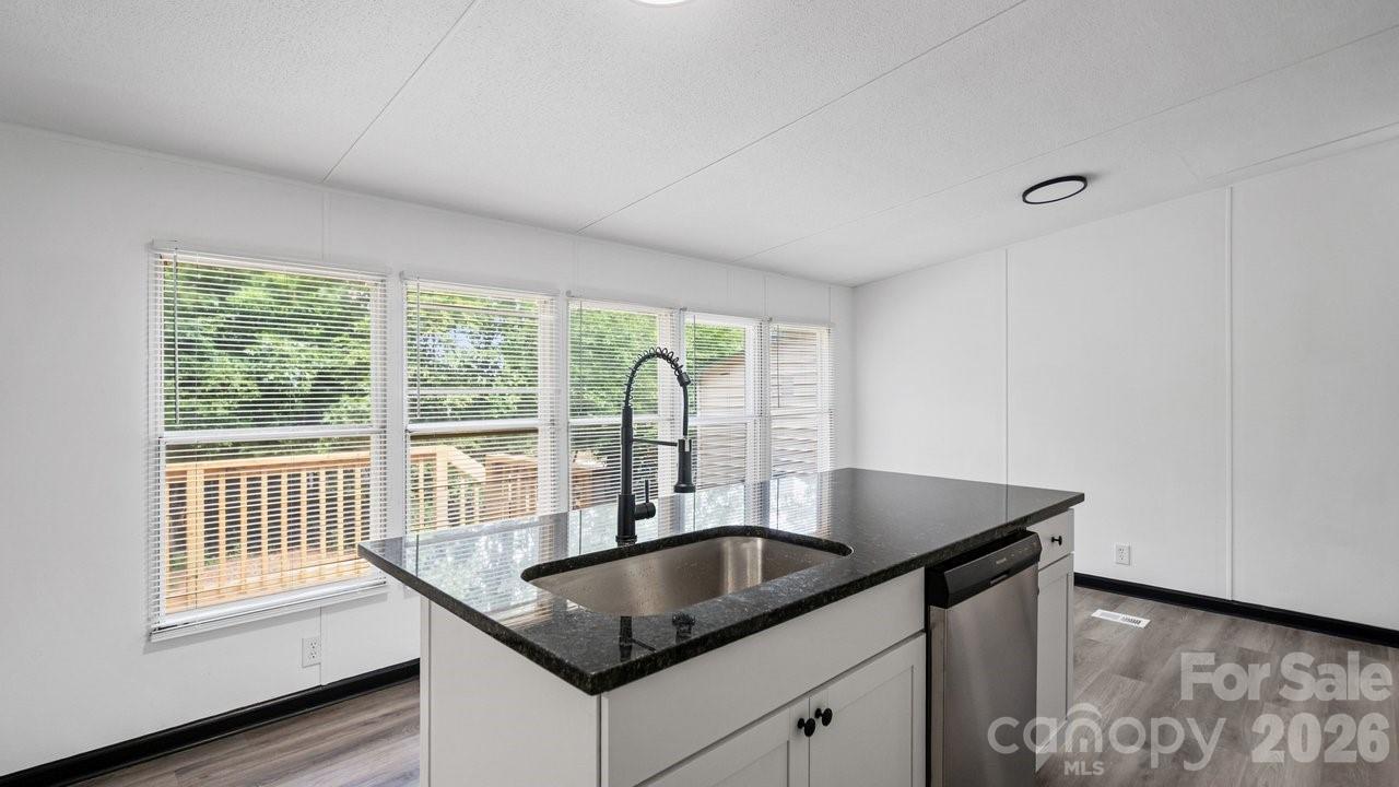 4277 Apex Drive — Maiden
