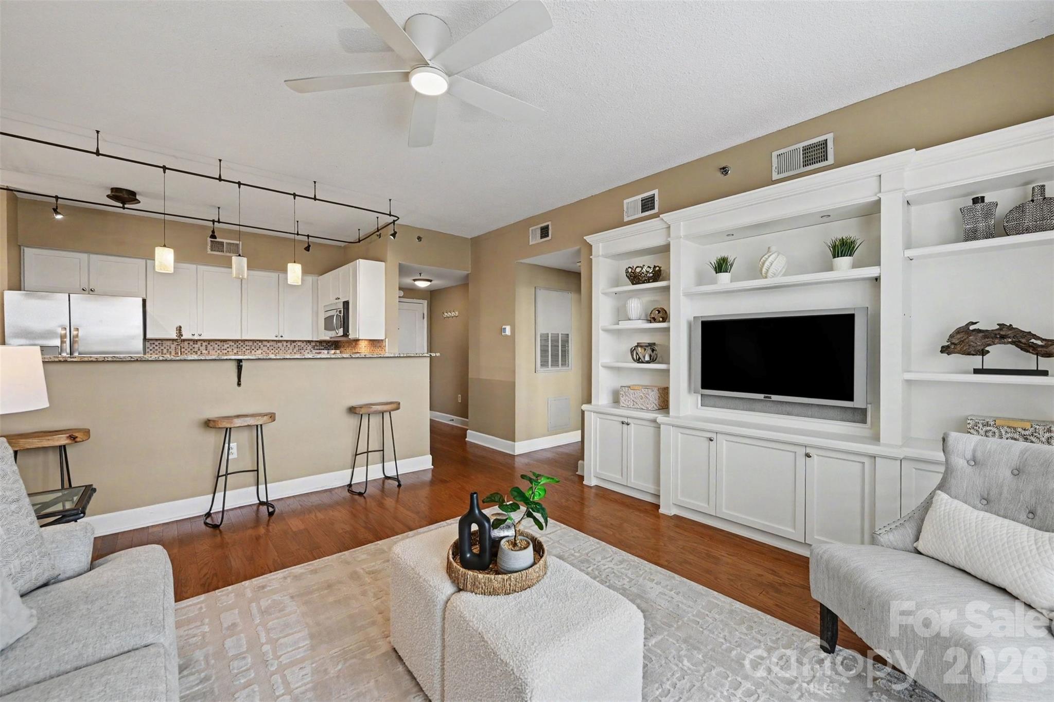 1315 East Boulevard — Charlotte