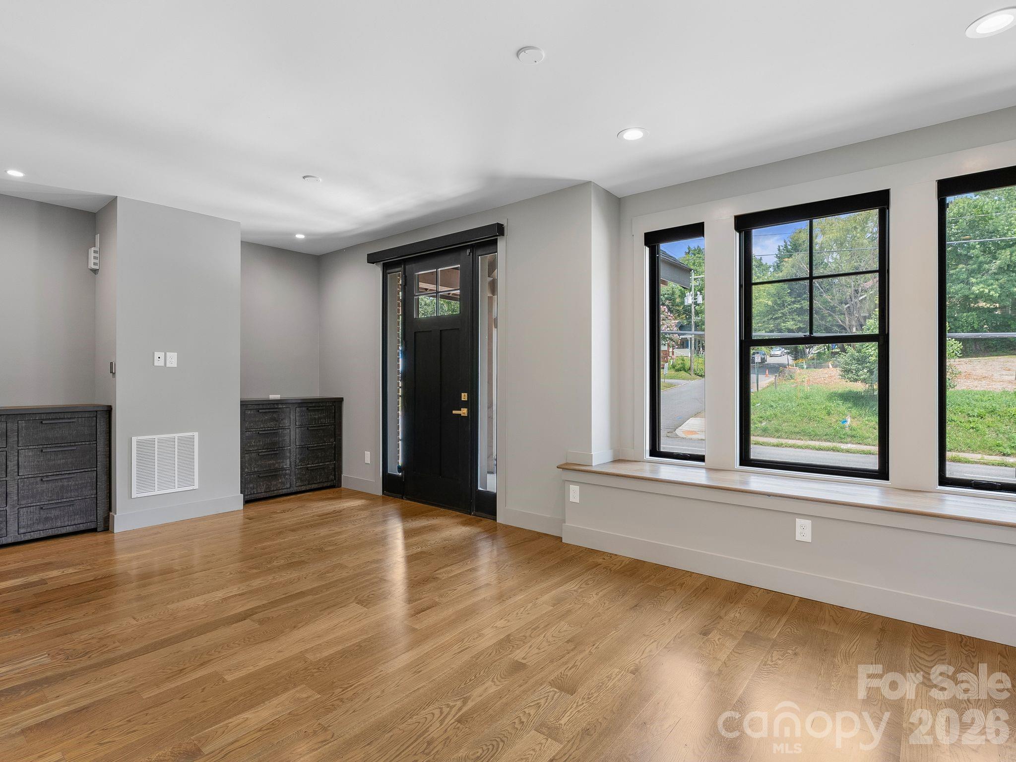 229 Broadway Street — Asheville