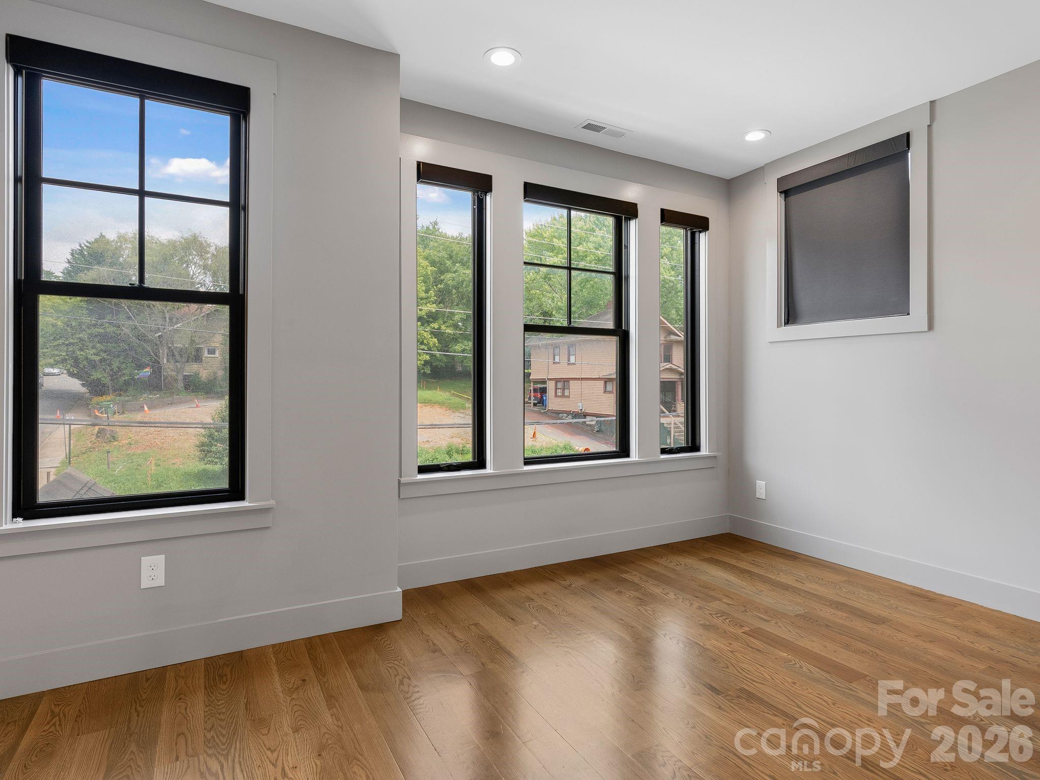 229 Broadway Street — Asheville