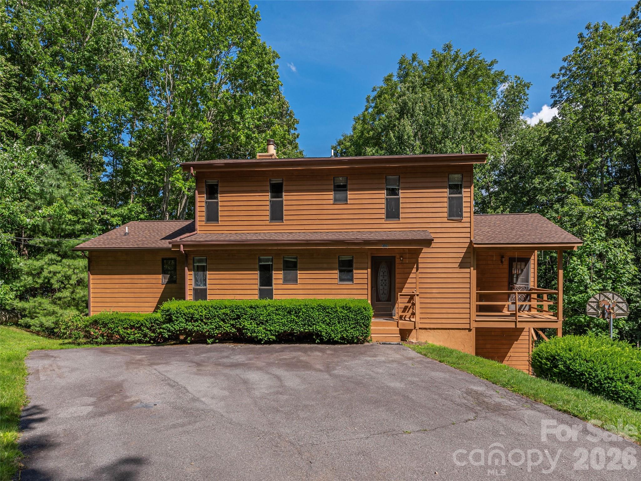 1575 Red Maple Drive — Waynesville