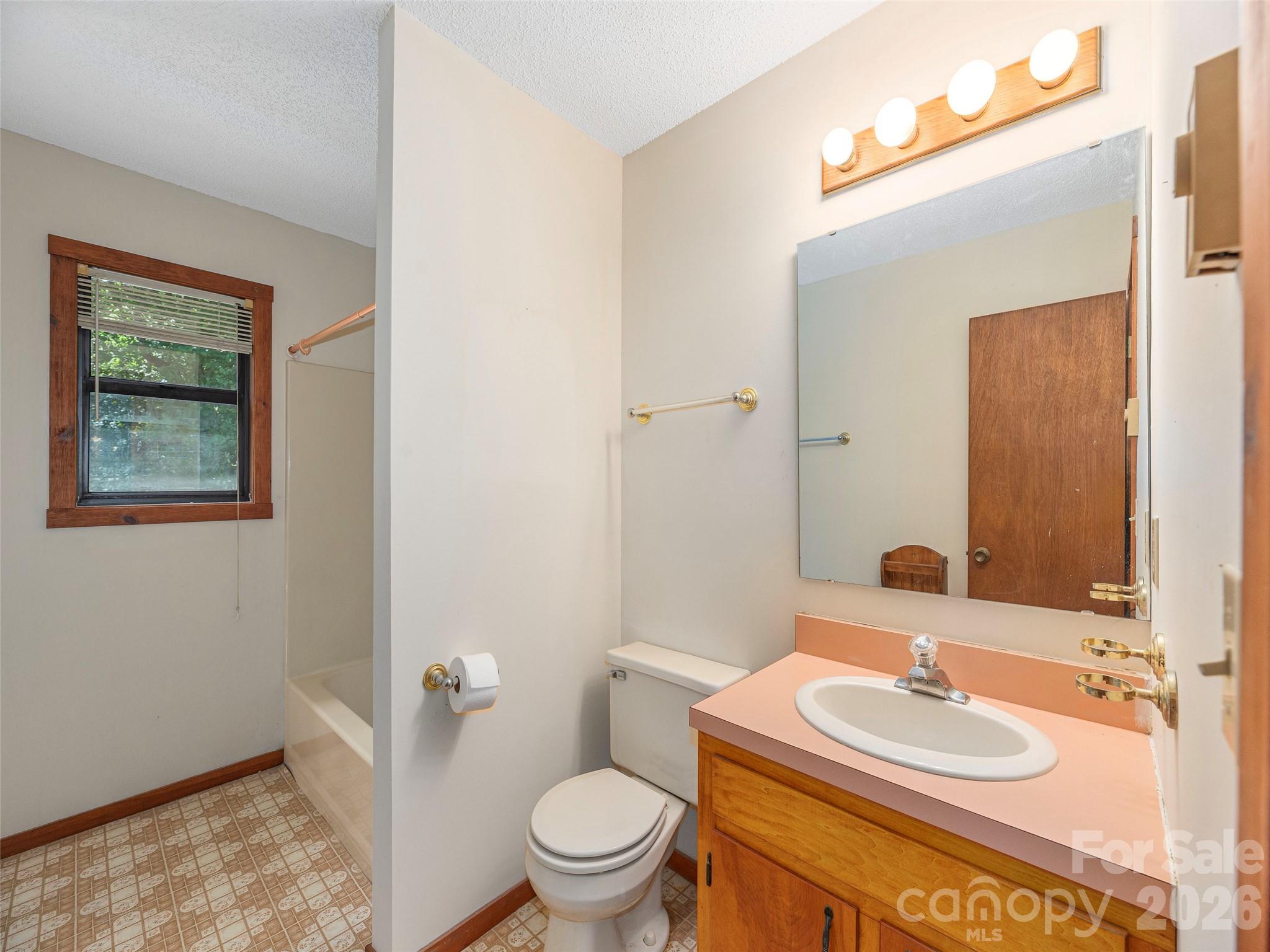 1575 Red Maple Drive — Waynesville