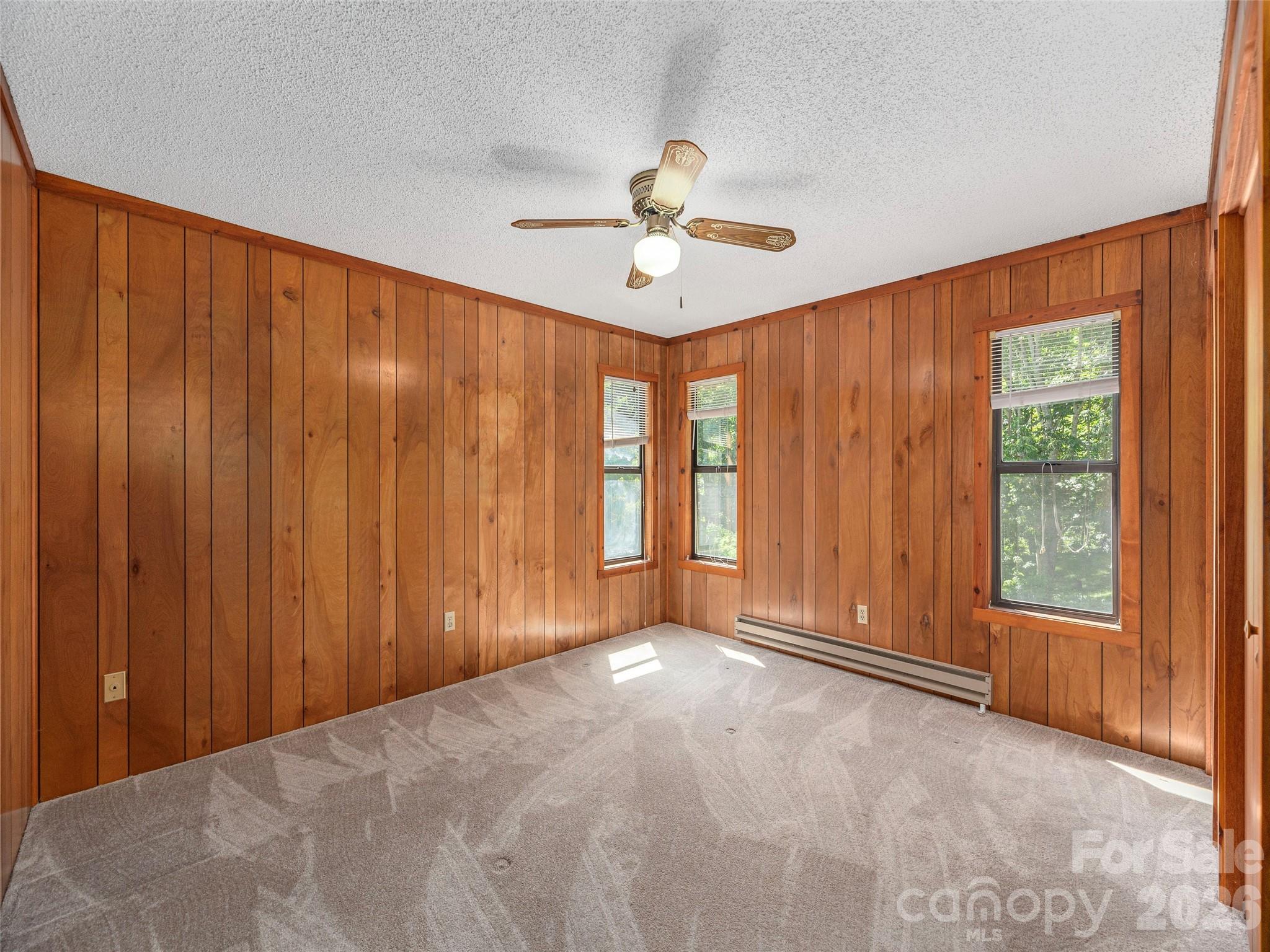 1575 Red Maple Drive — Waynesville