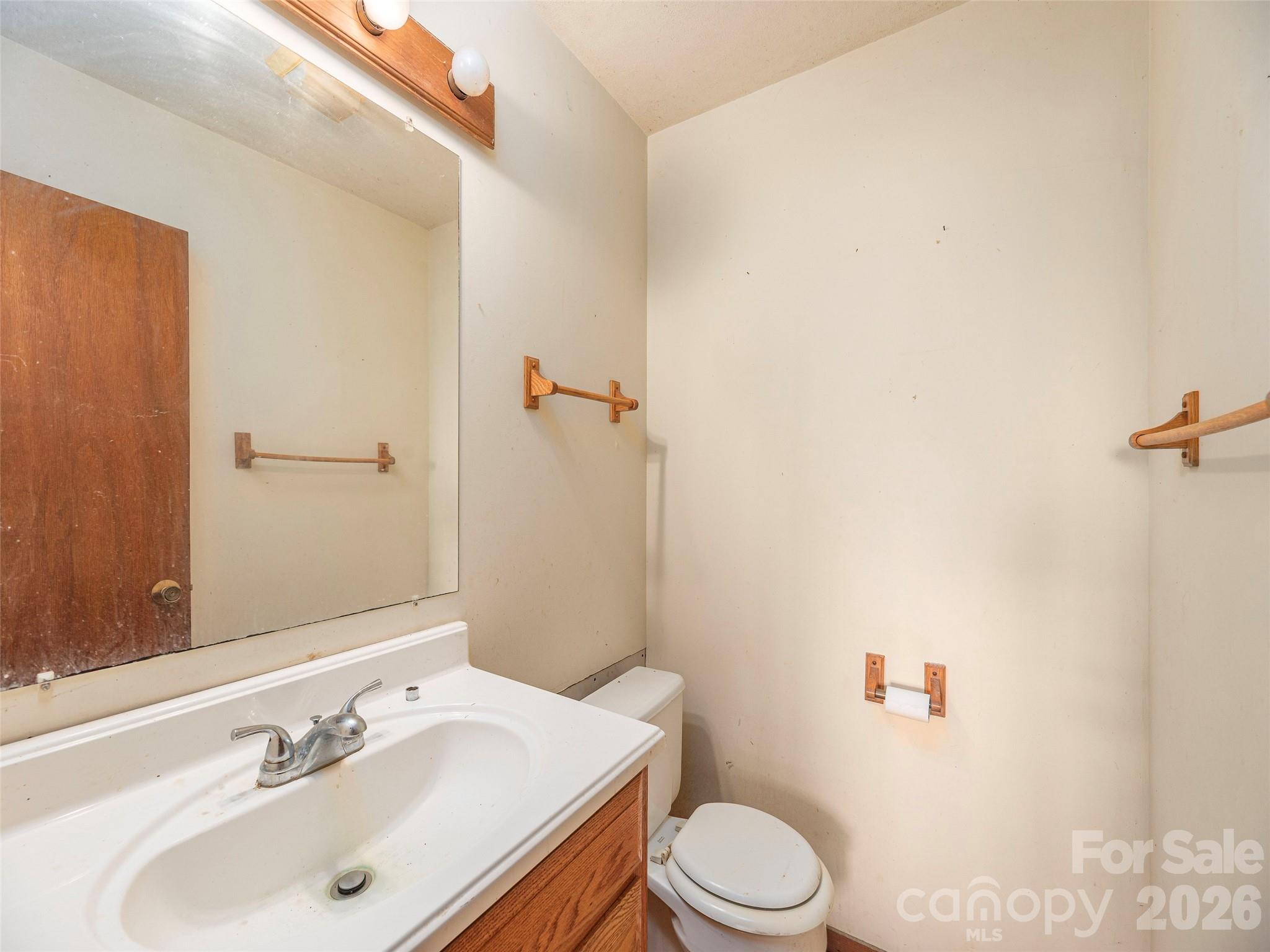 1575 Red Maple Drive — Waynesville