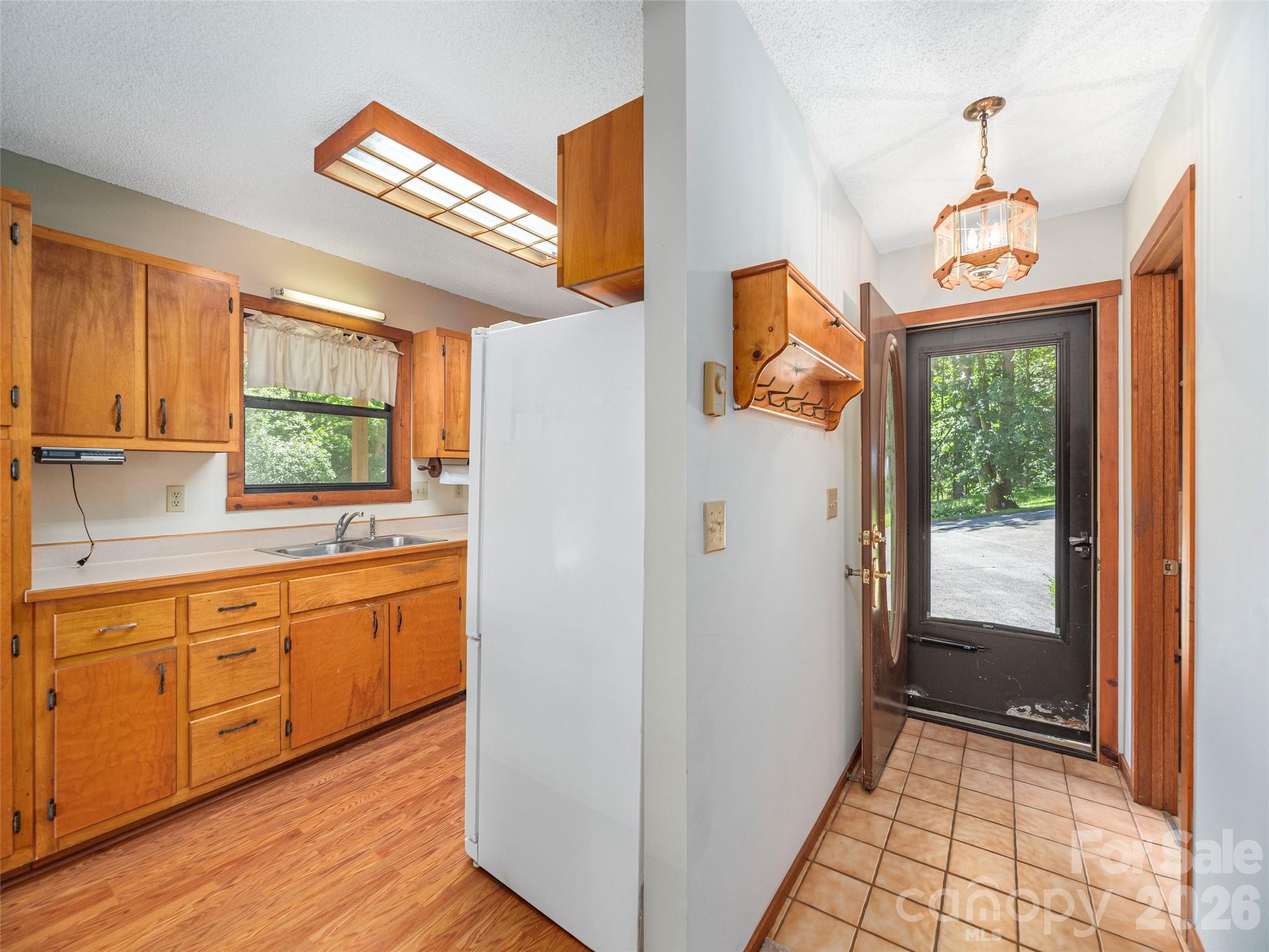 1575 Red Maple Drive — Waynesville