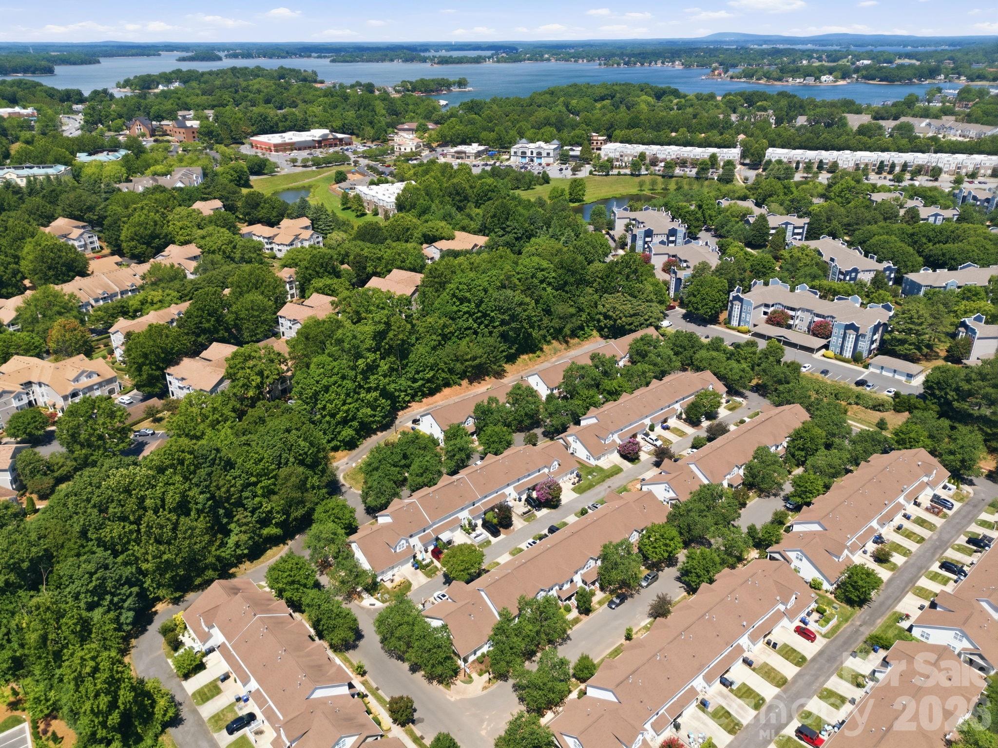 17307 Villanova Road — Huntersville