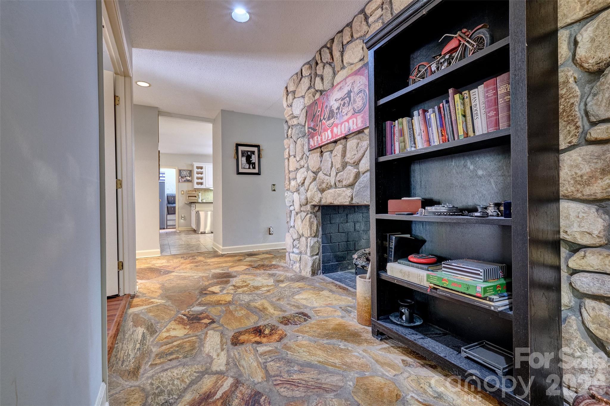 18 Shipmaster Court — Lake Wylie