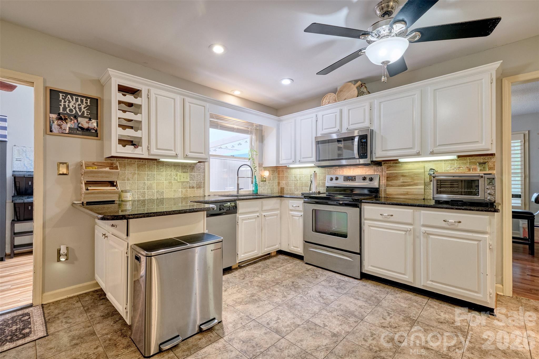 18 Shipmaster Court — Lake Wylie