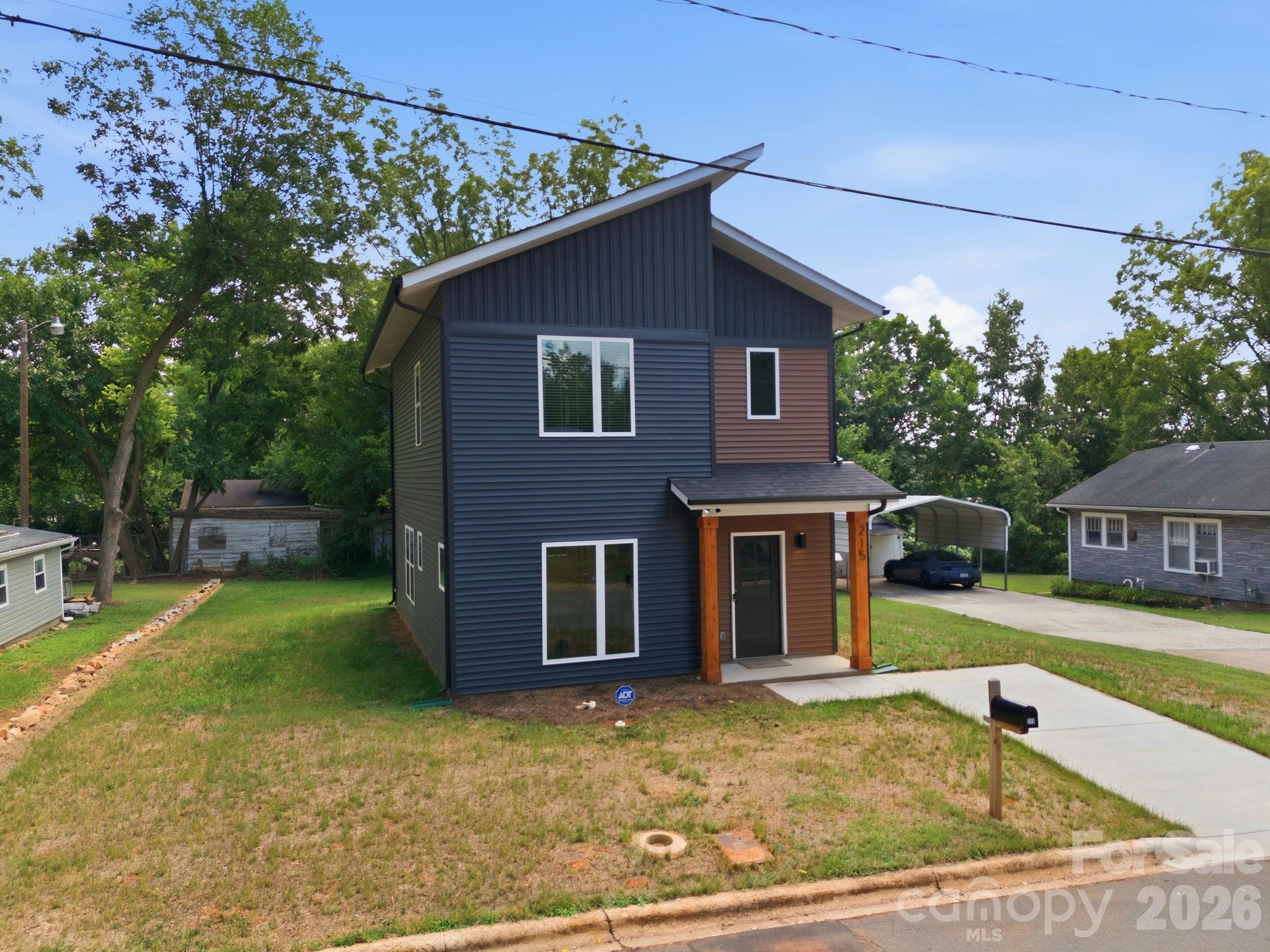 215 Green Street — Salisbury