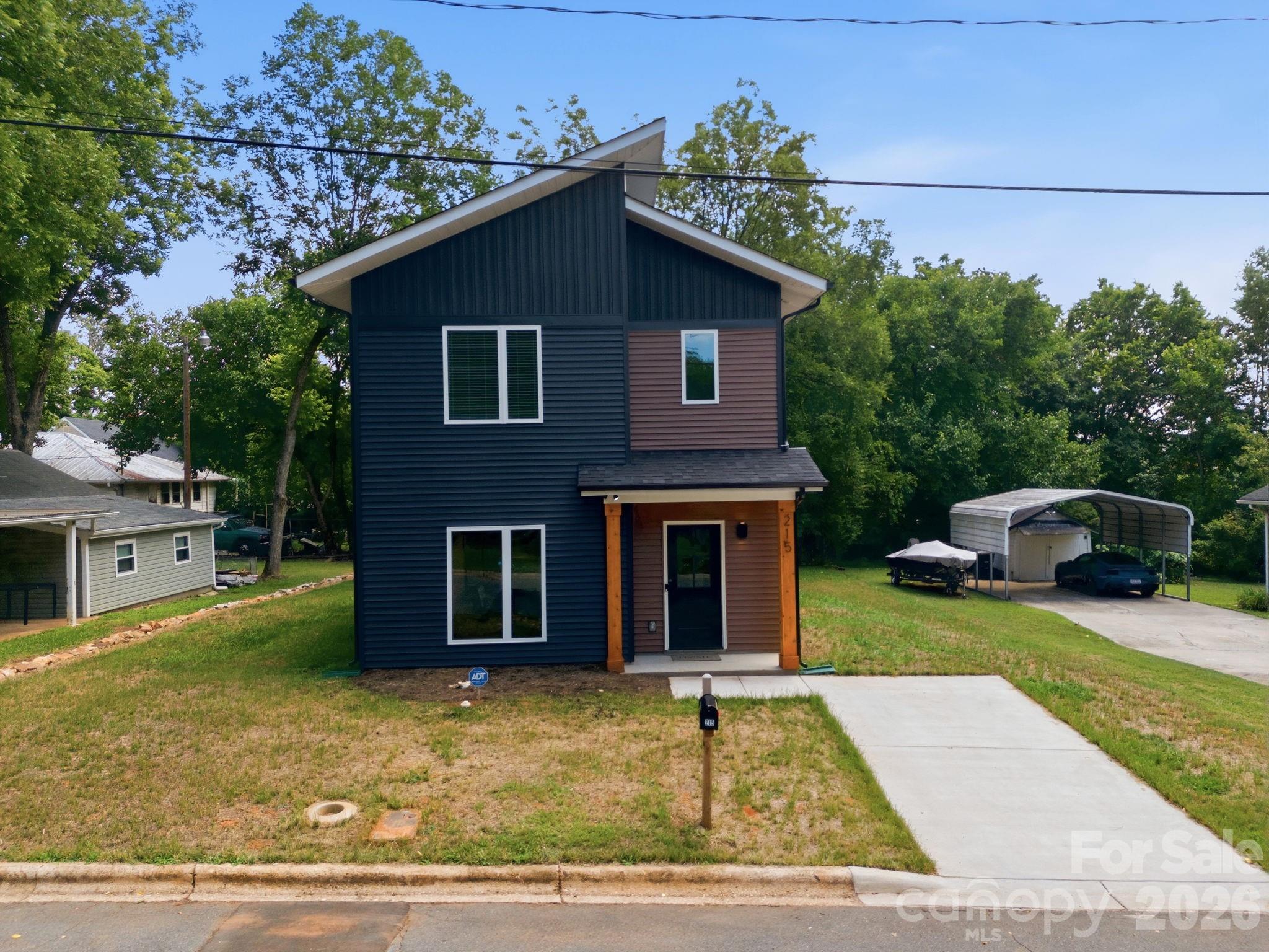 215 Green Street — Salisbury