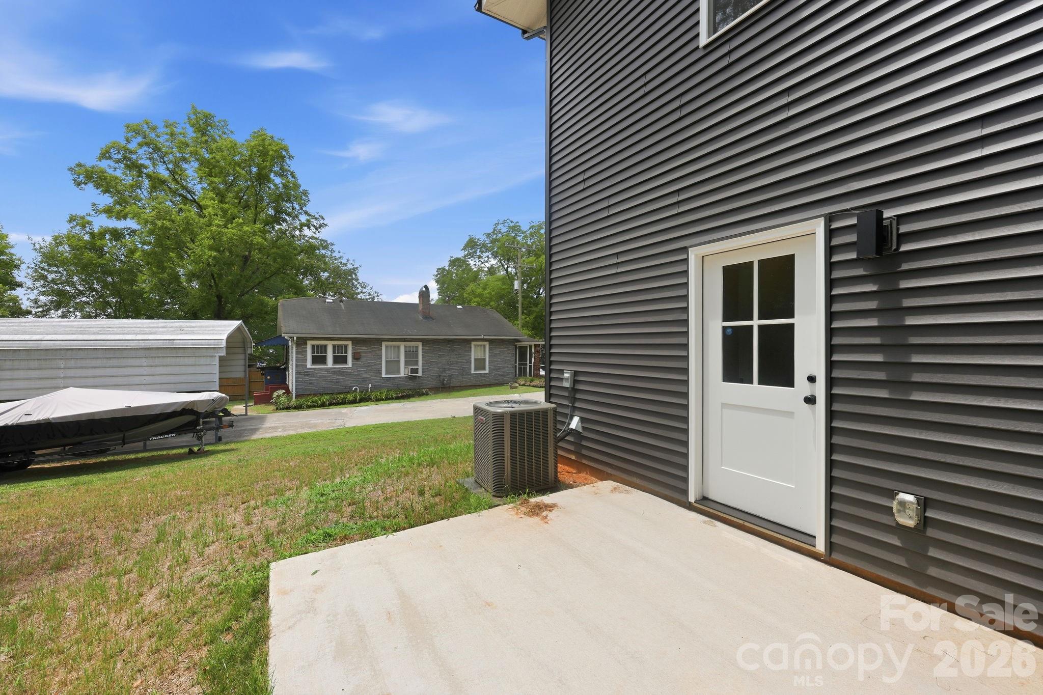 215 Green Street — Salisbury