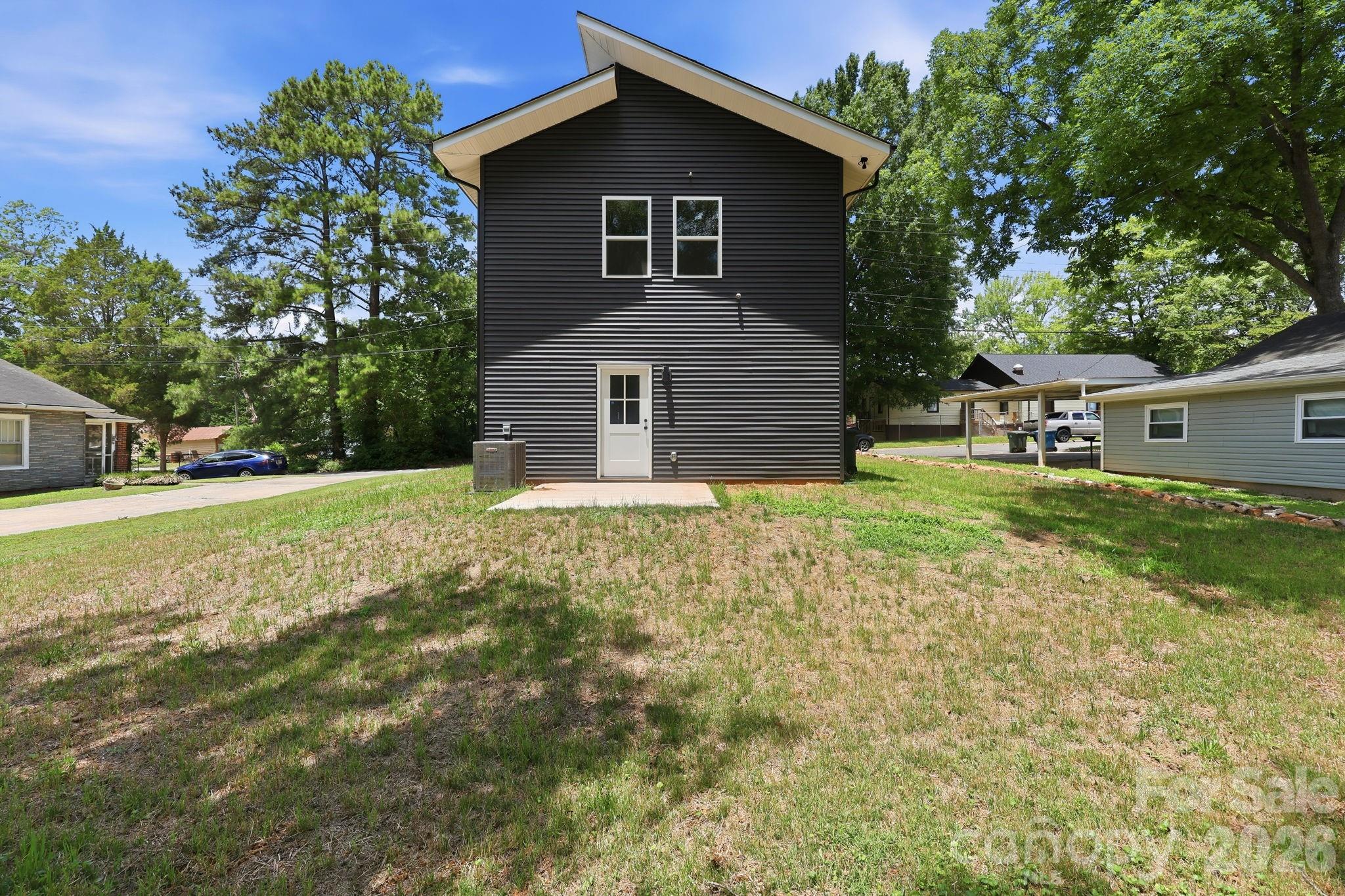 215 Green Street — Salisbury