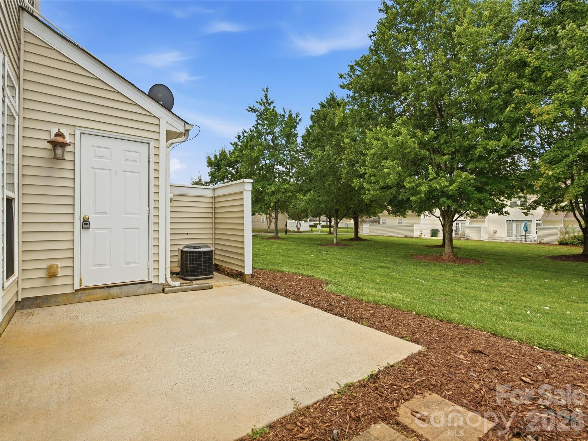 4011 Abbotsbury Drive — Fort Mill