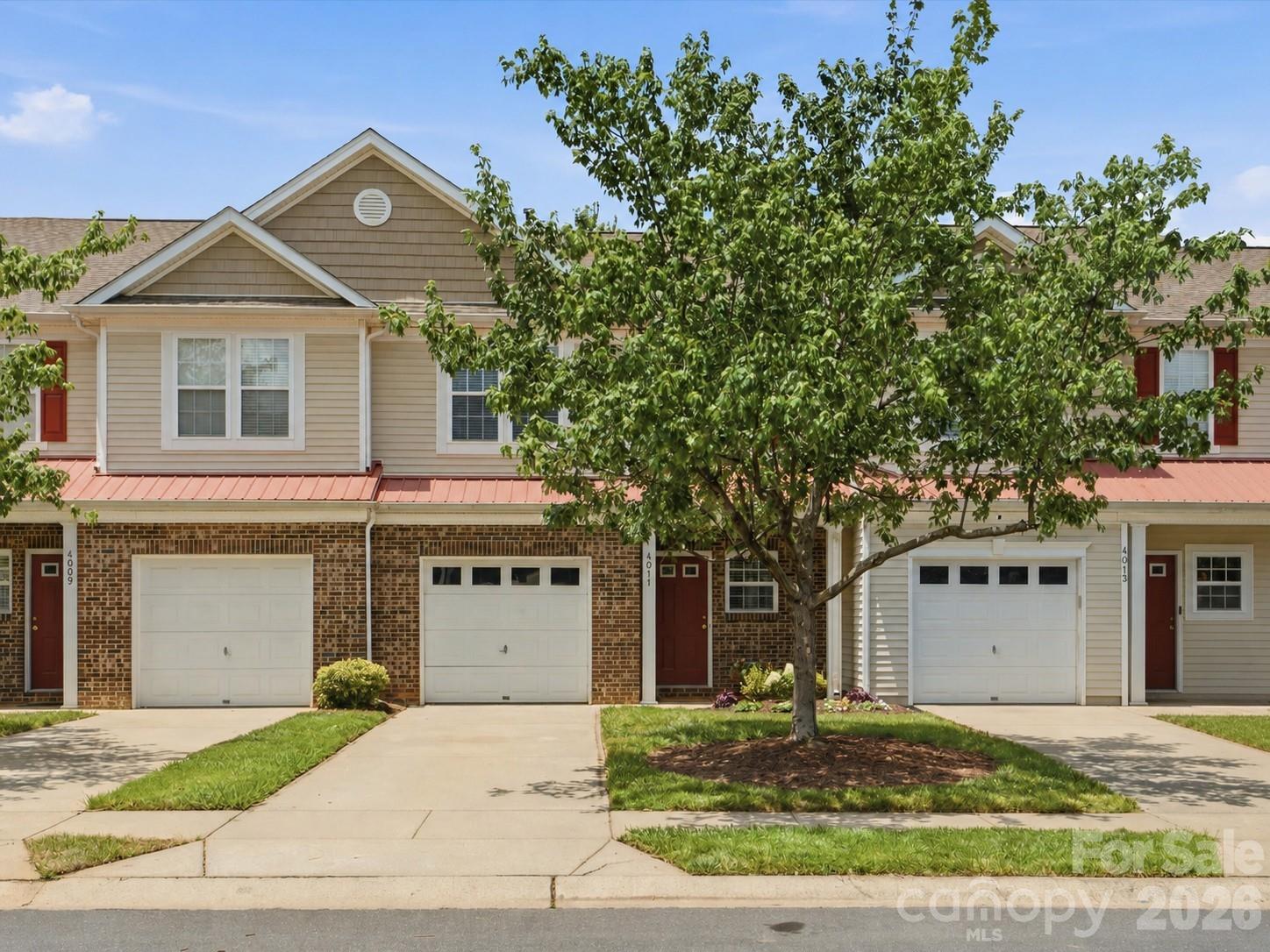 4011 Abbotsbury Drive — Fort Mill