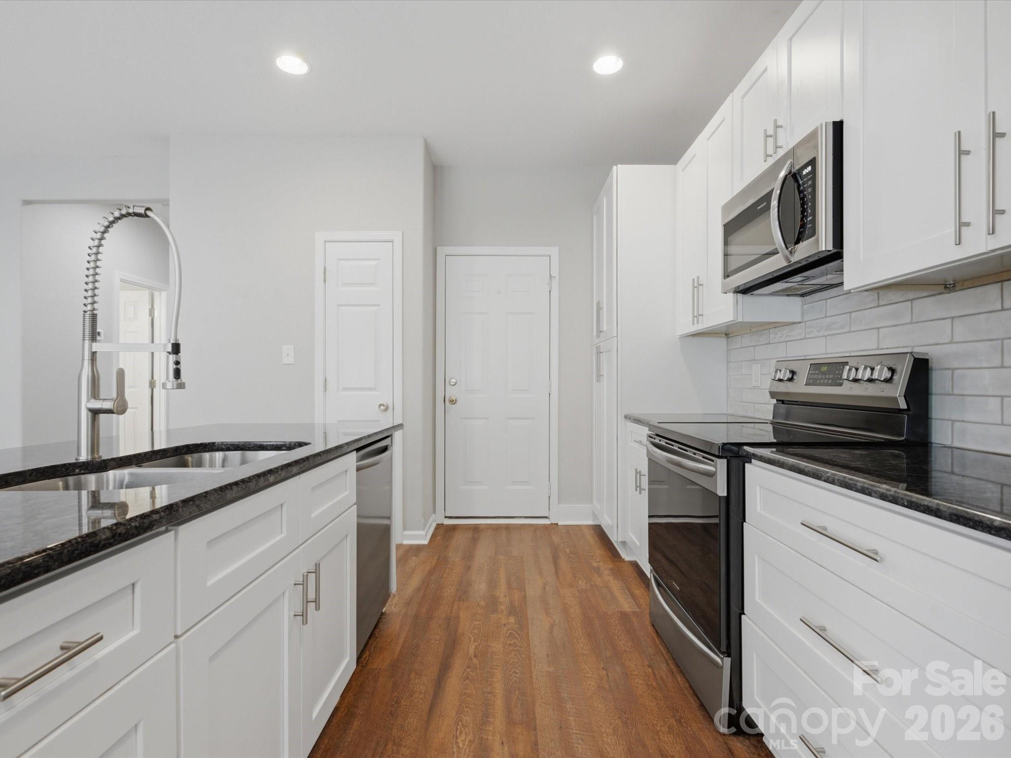 4011 Abbotsbury Drive — Fort Mill