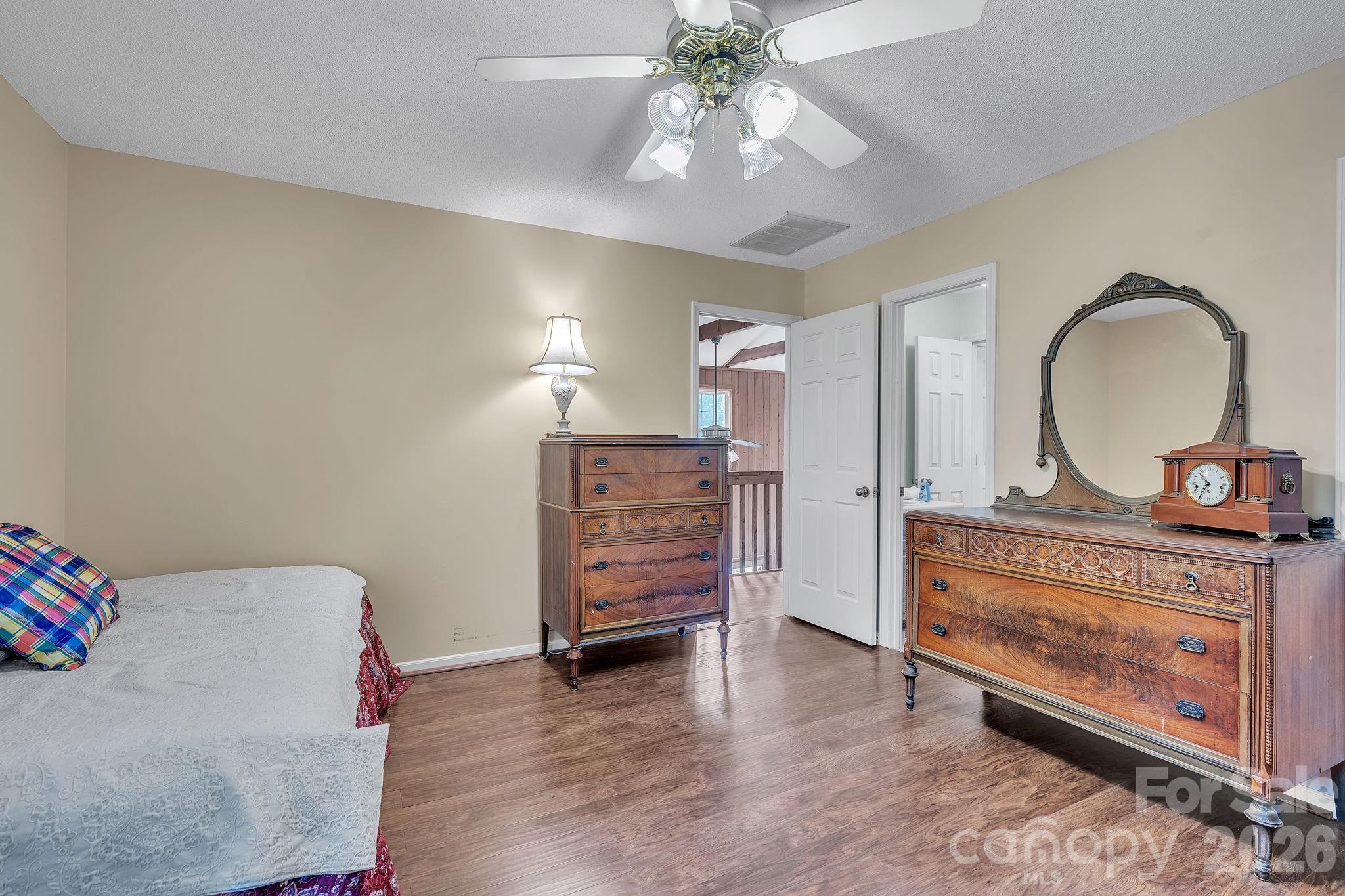 412 Smith Road — Landrum