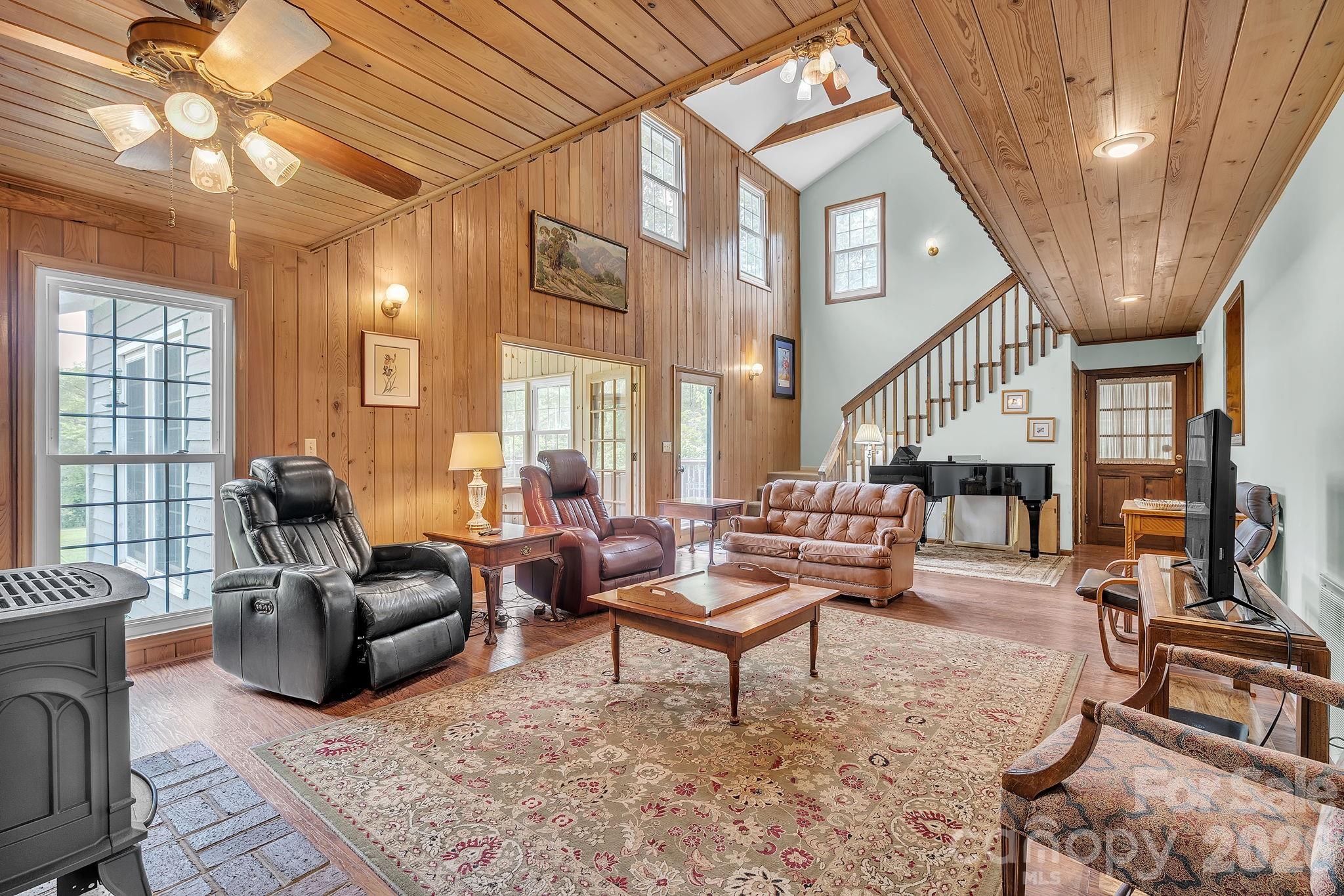 412 Smith Road — Landrum