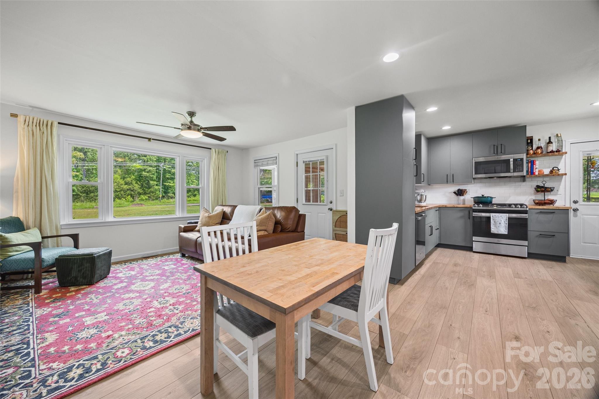 2236 Mountain Gap Road — Richburg
