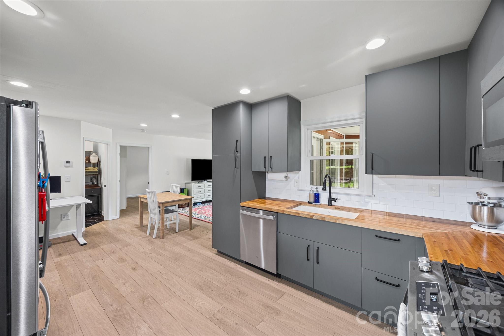 2236 Mountain Gap Road — Richburg