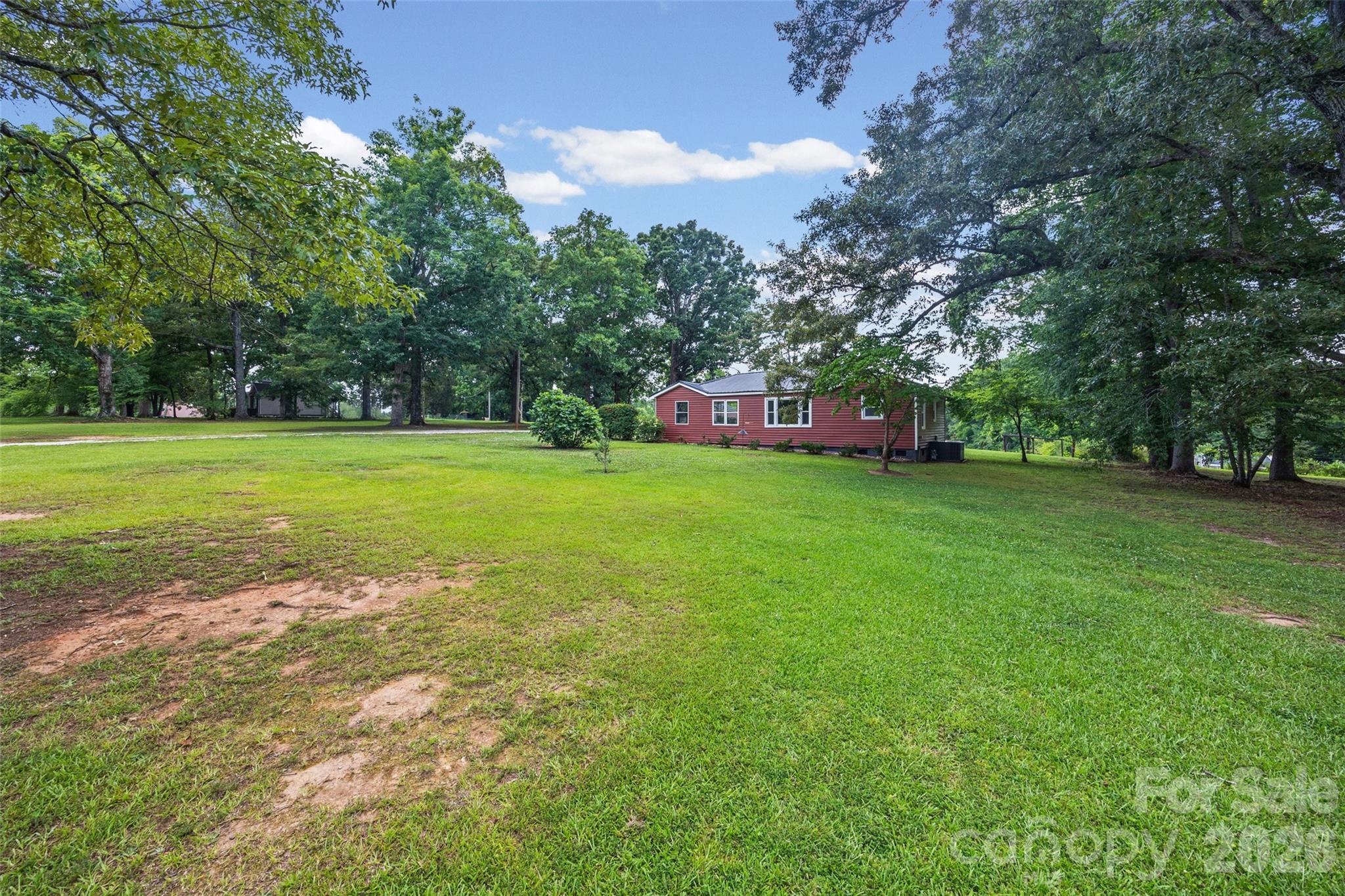 2236 Mountain Gap Road — Richburg