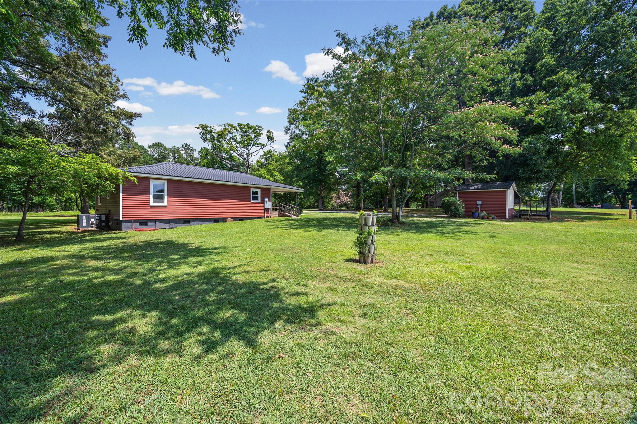 2236 Mountain Gap Road — Richburg