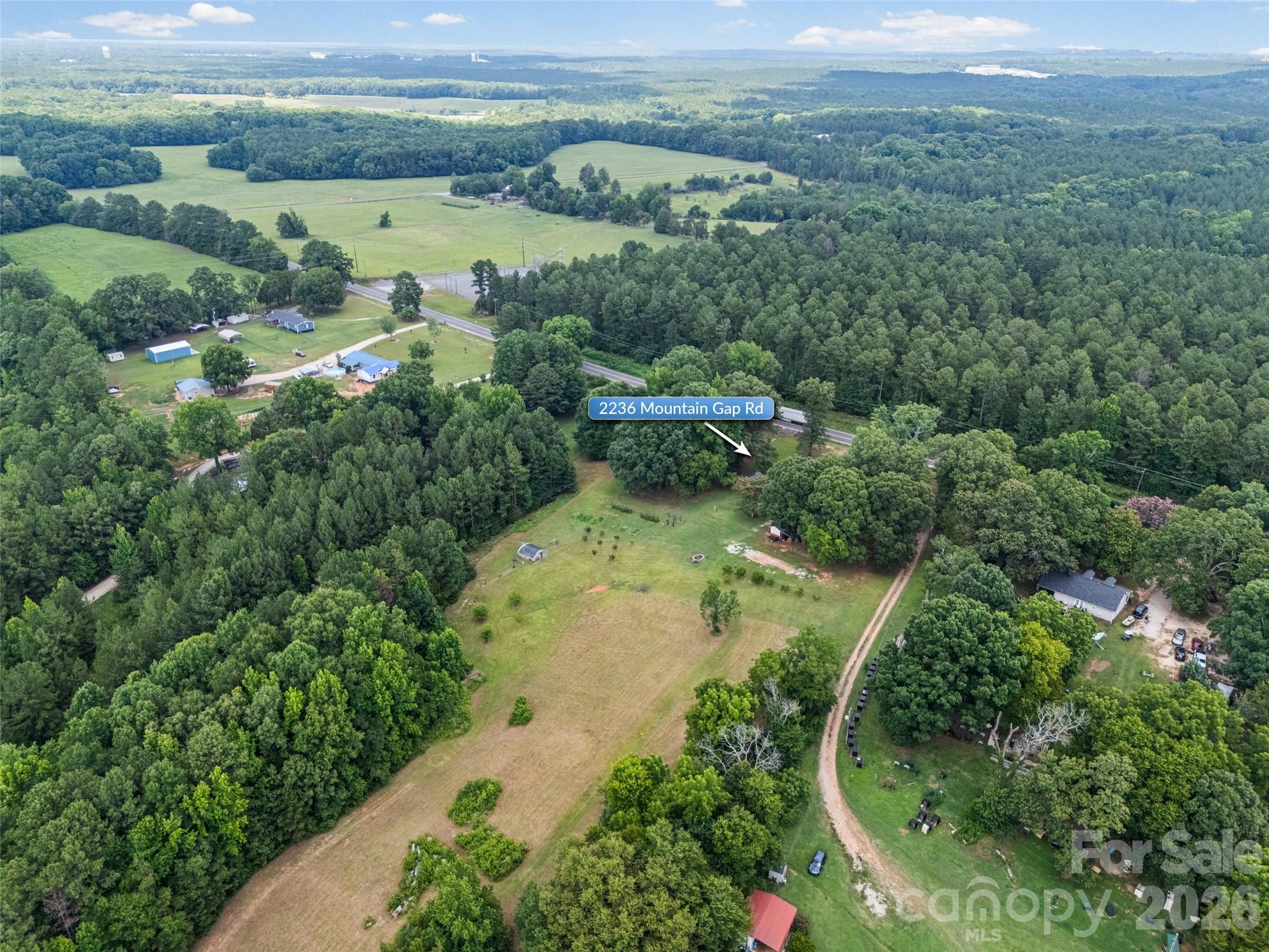 2236 Mountain Gap Road — Richburg