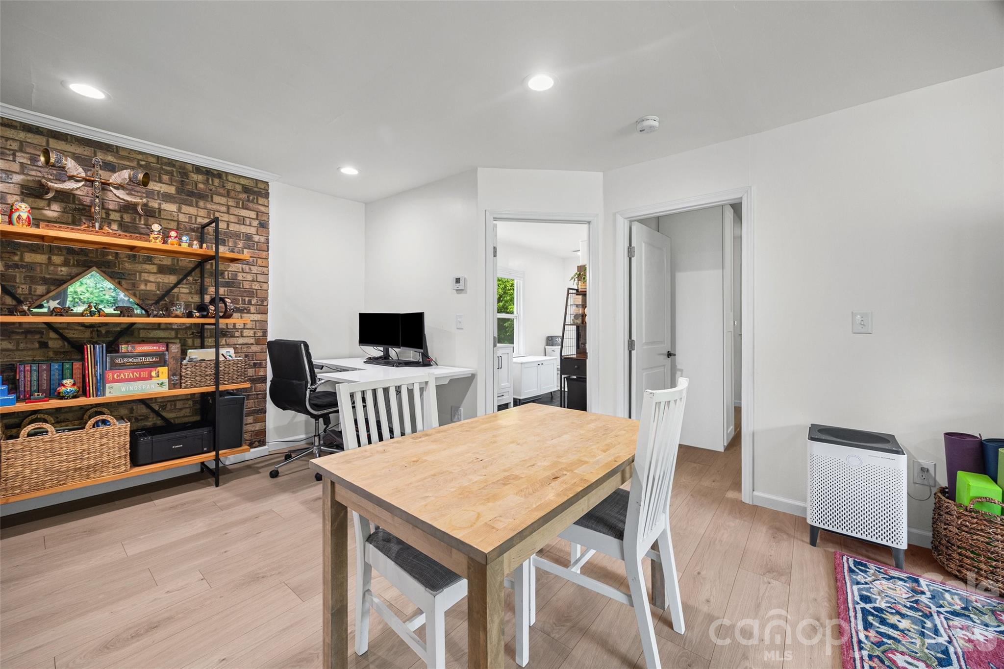 2236 Mountain Gap Road — Richburg