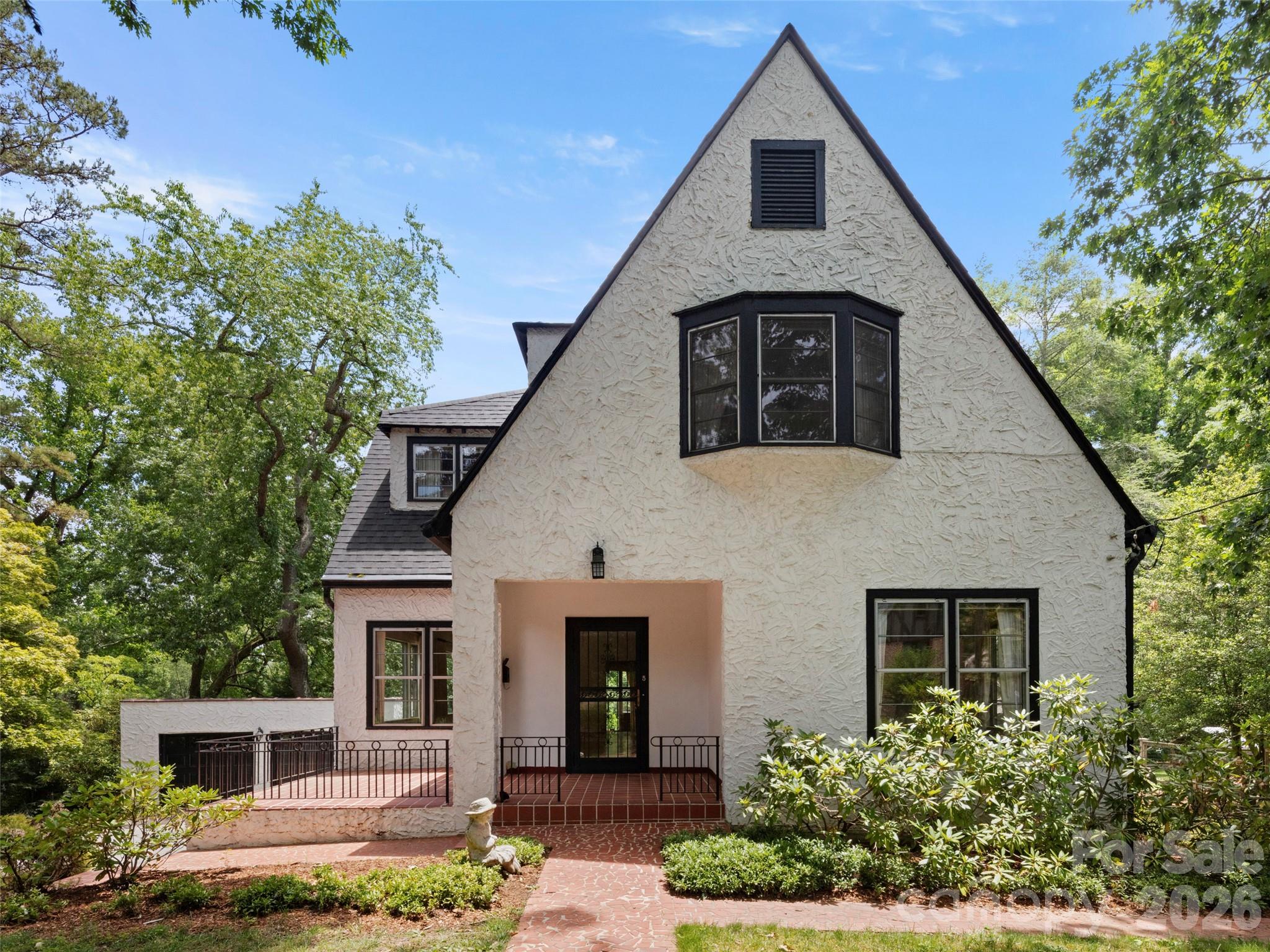 5 Normandy Road — Asheville