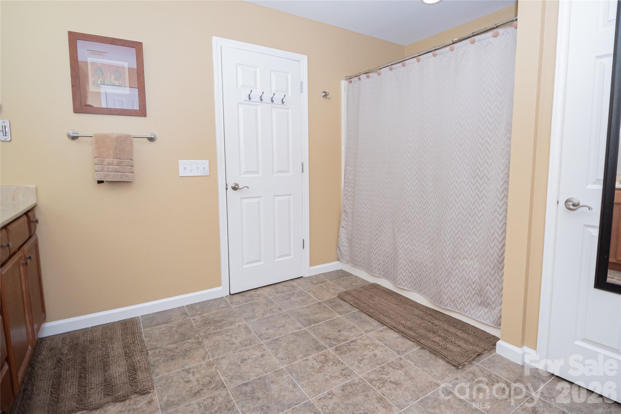 1518 Southpointe Drive — Morganton