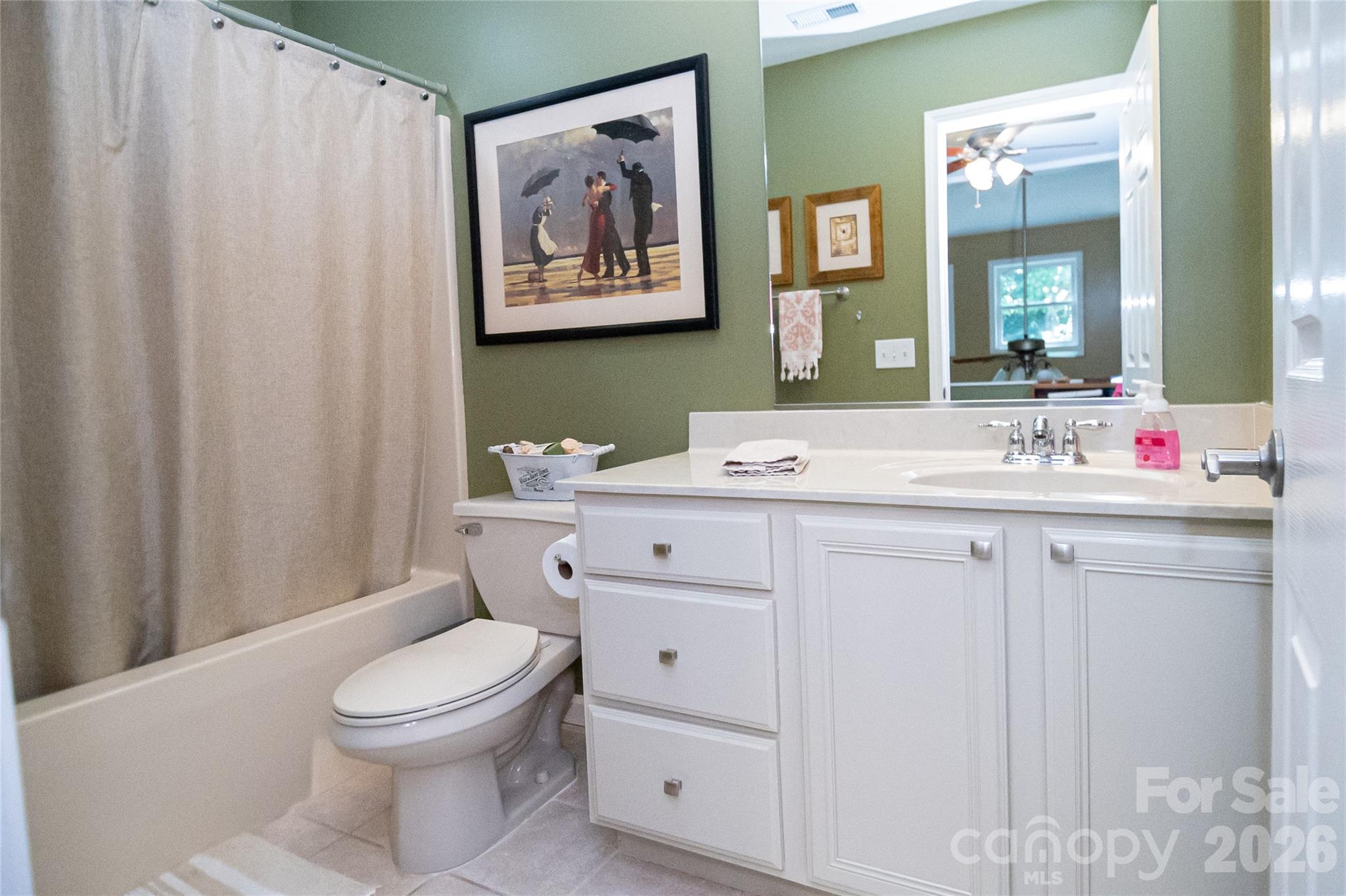 1518 Southpointe Drive — Morganton