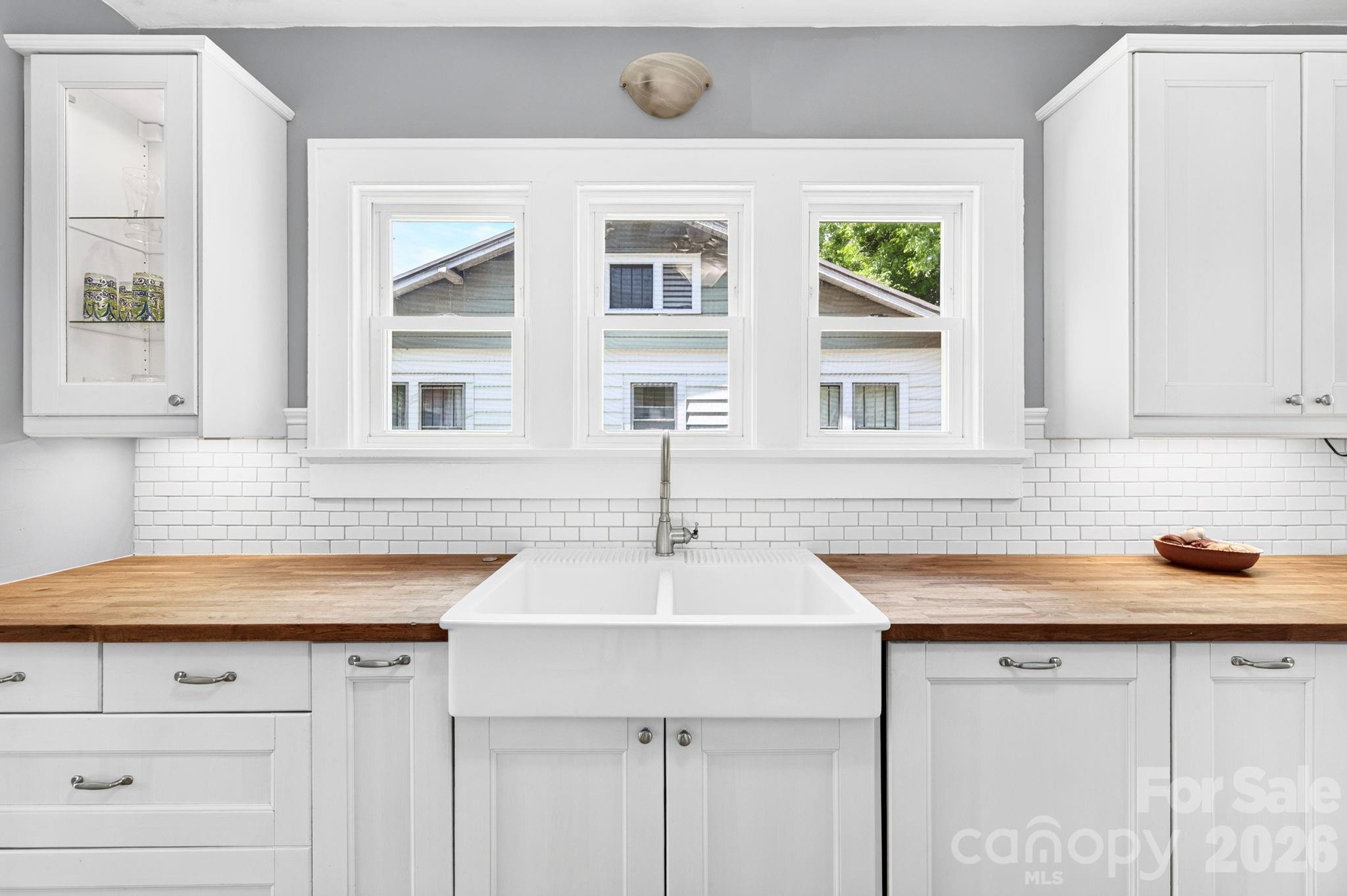 15 Westgate Road — Asheville