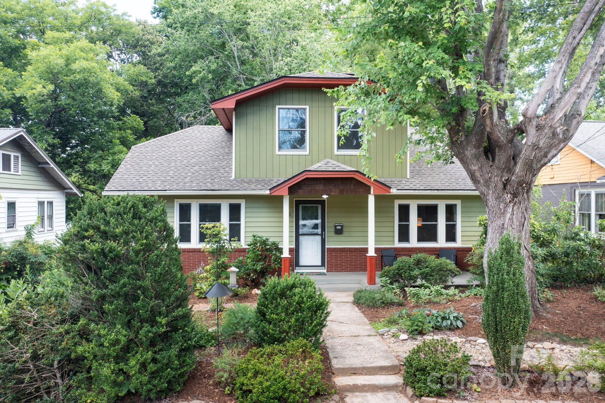 15 Westgate Road — Asheville