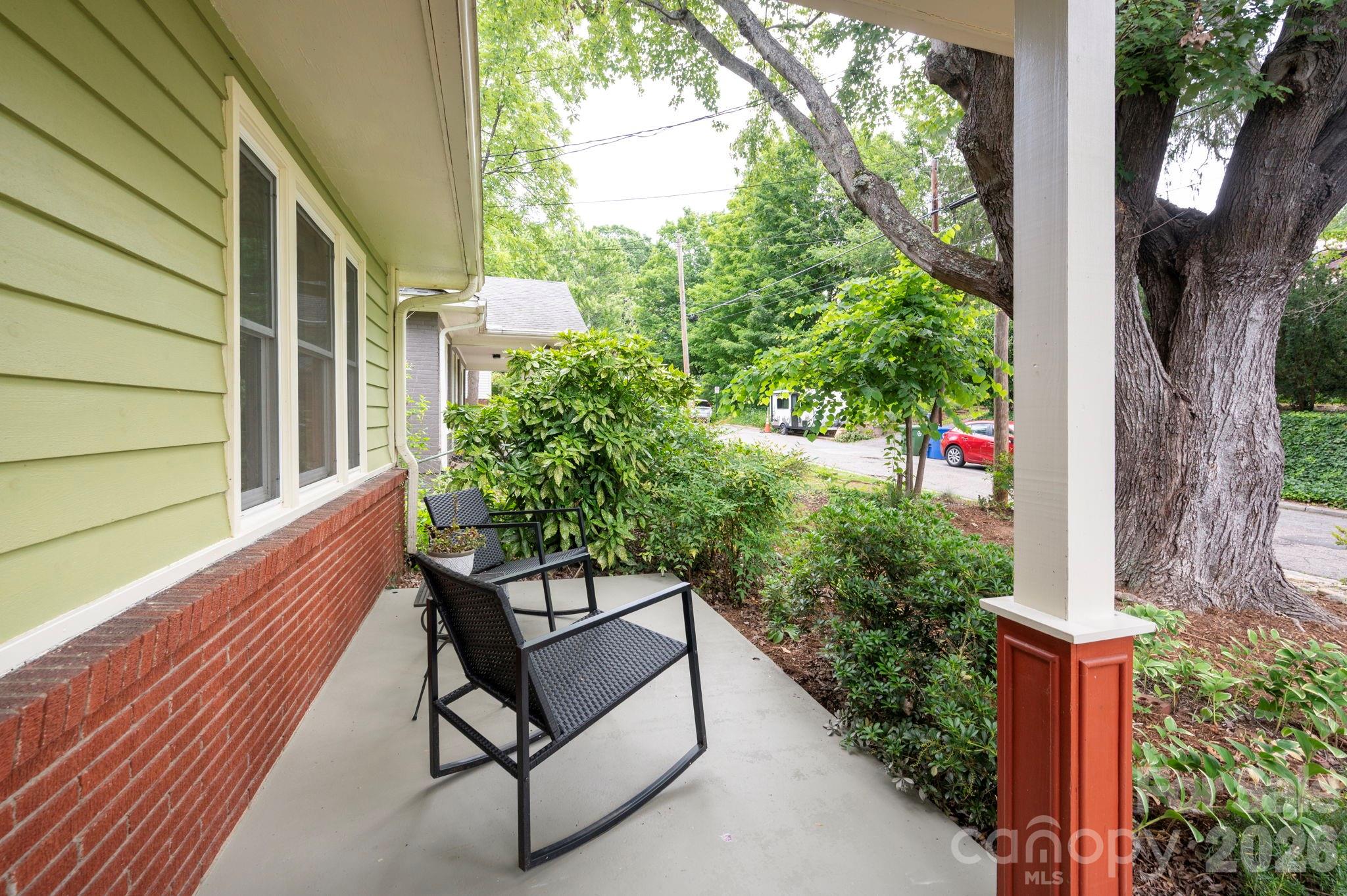 15 Westgate Road — Asheville